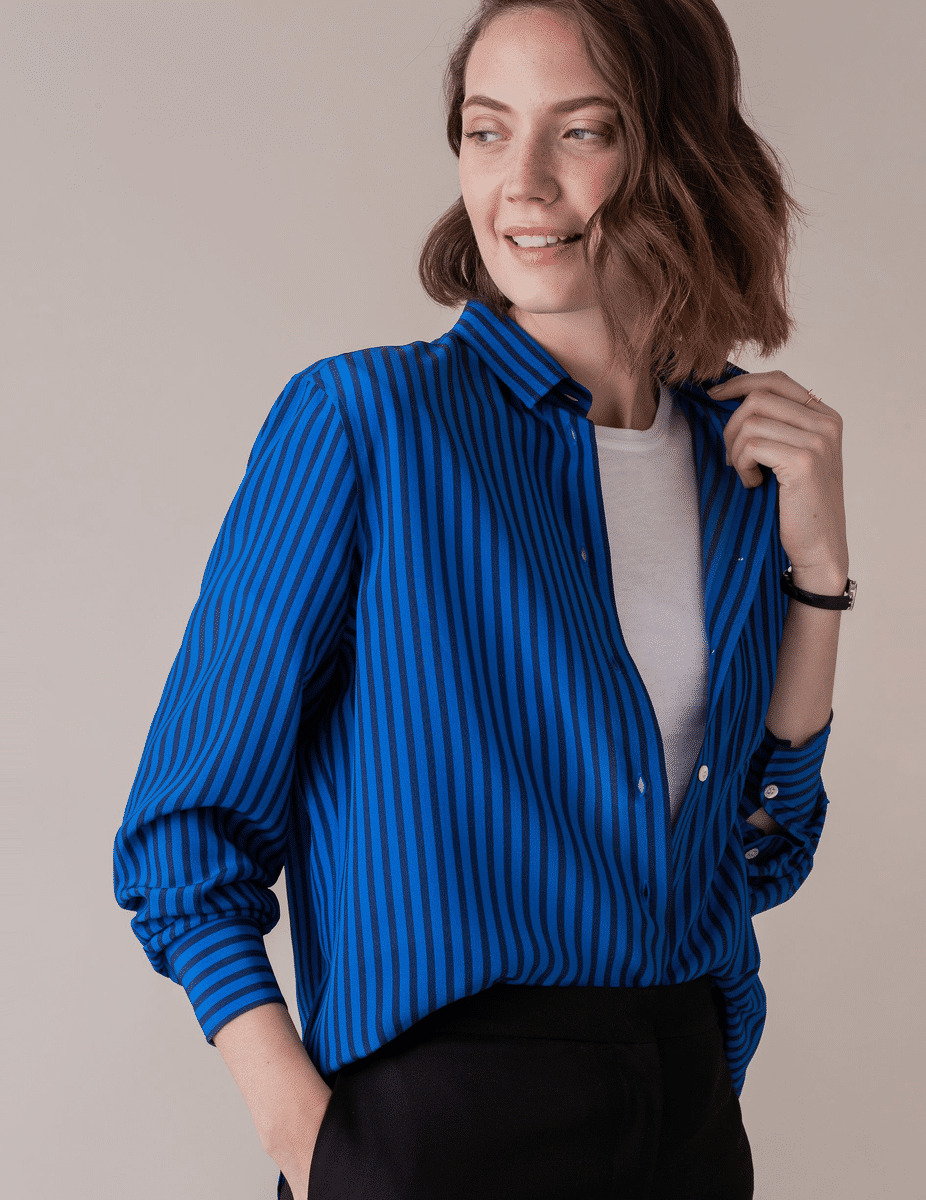 Chemise Marion en crêpe de soie rayée bleue