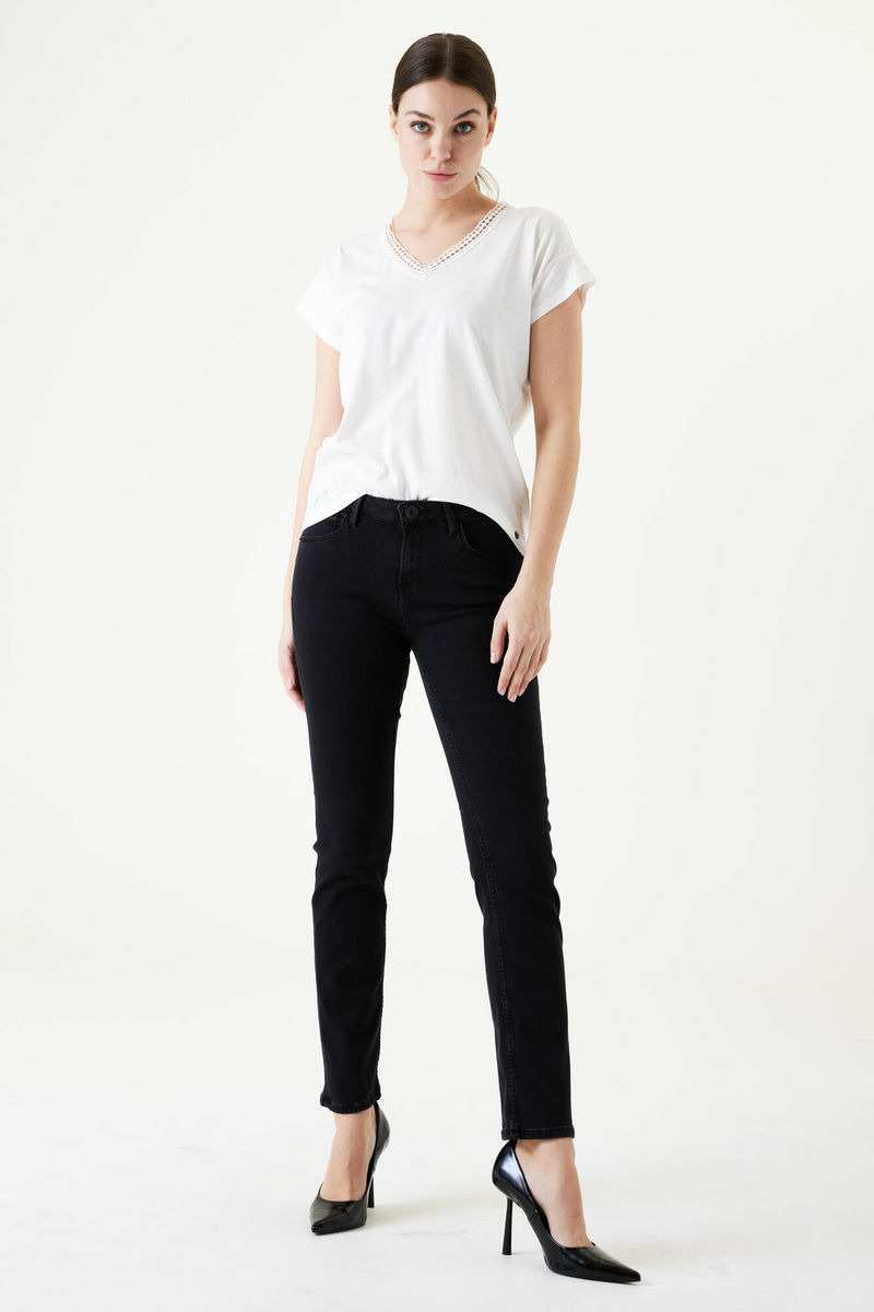Jeans Célia Straight - taille haute coupe droite