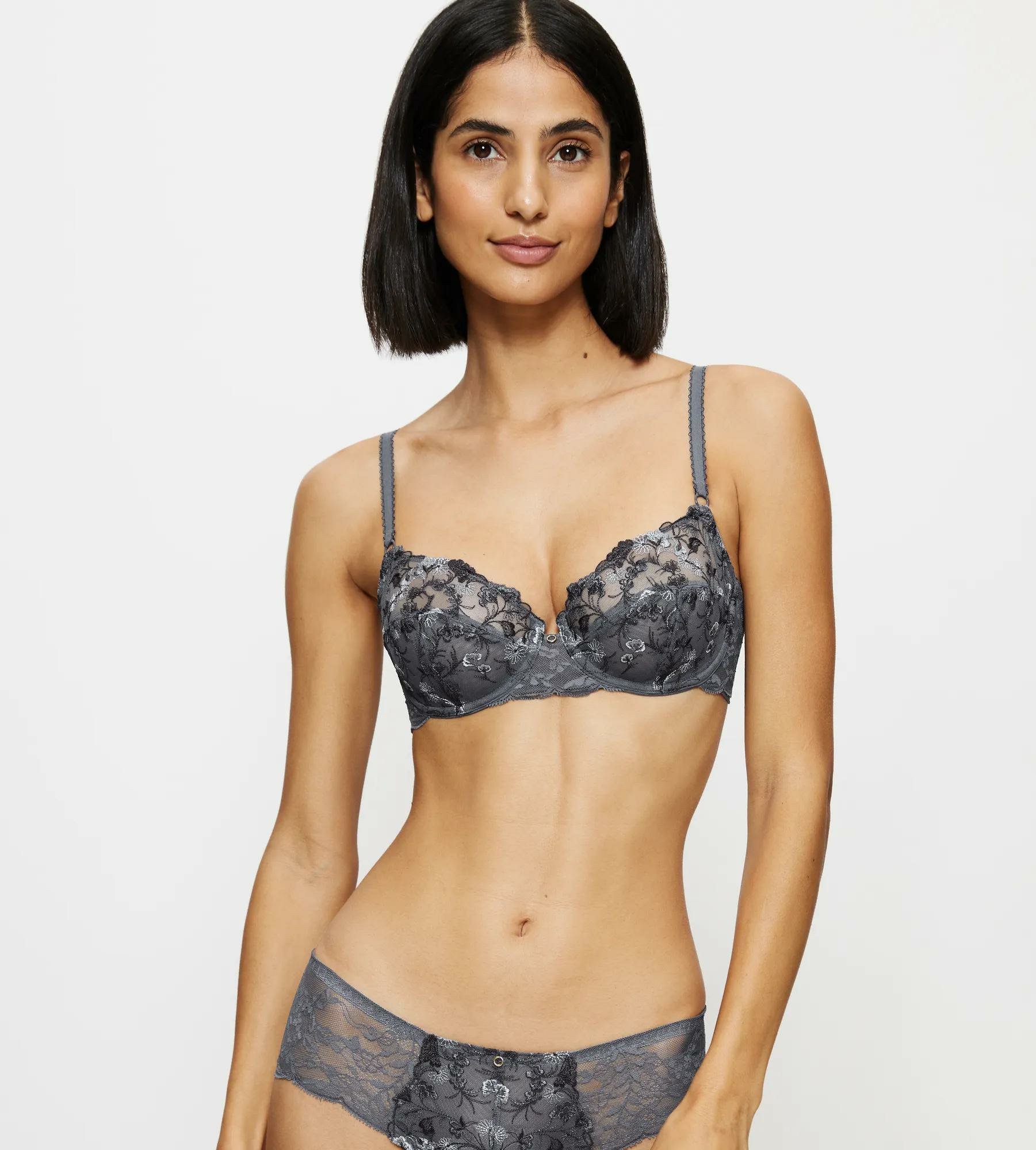 Soutien gorge avec armatures et sans coques