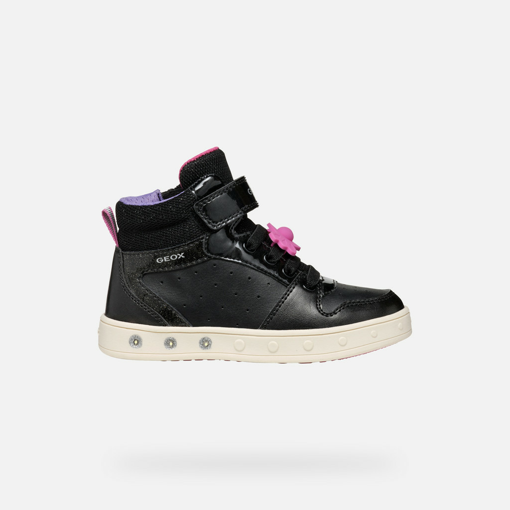 J SKYLIN GIRL