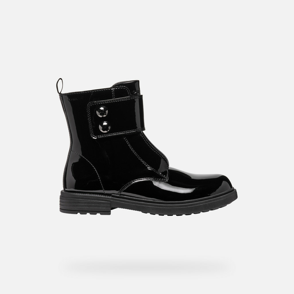 JR ECLAIR