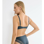 Soutien gorge avec armatures et coques