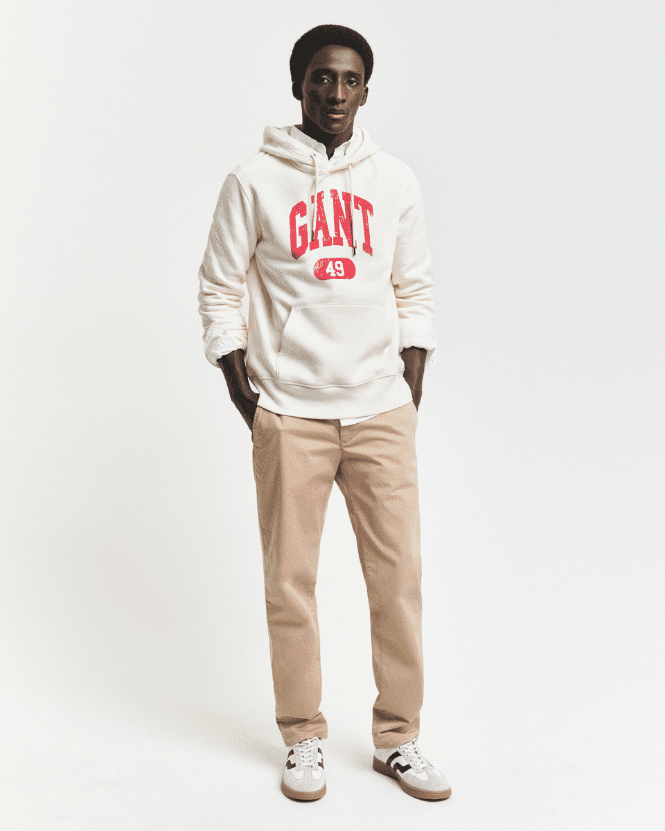 Pantalon chino slim fit en sergé