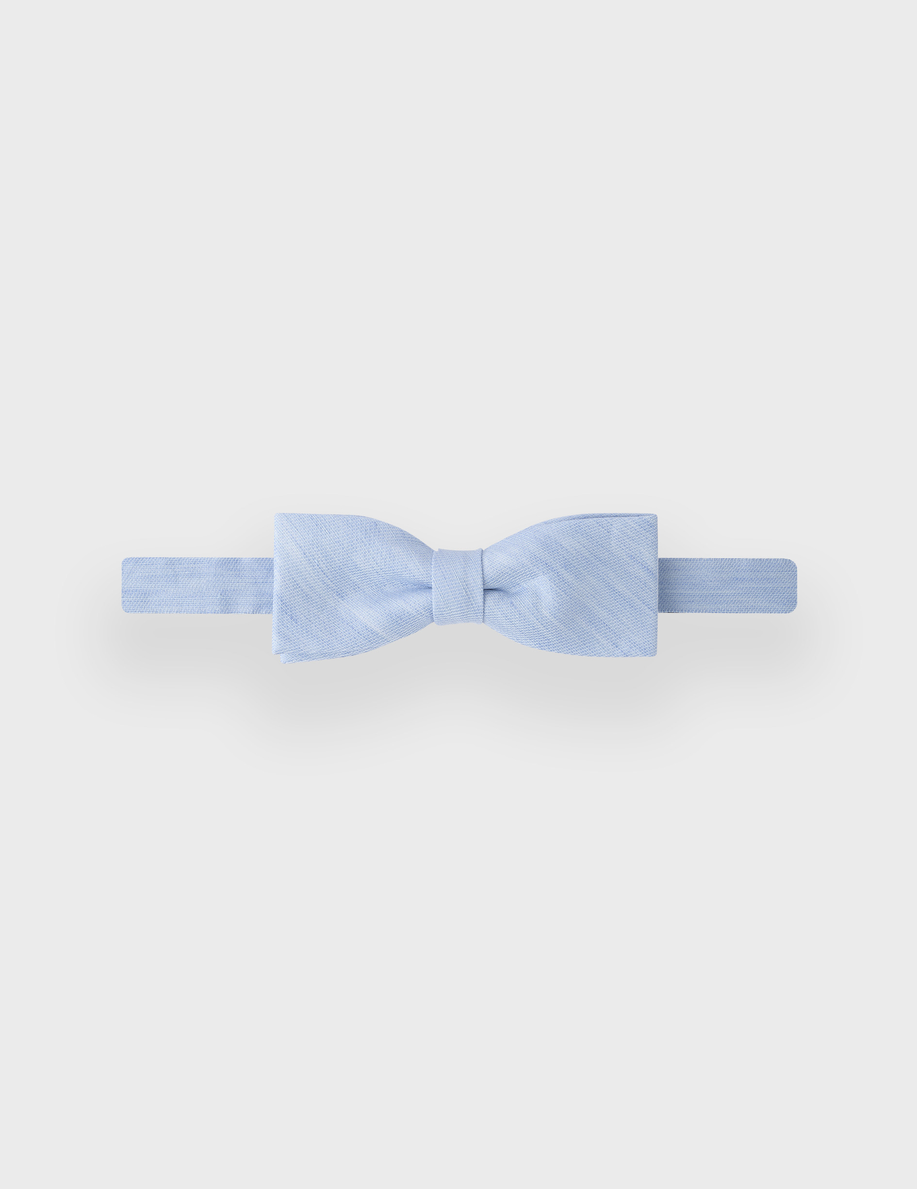 Nœud papillon en twill de lin et soie bleu