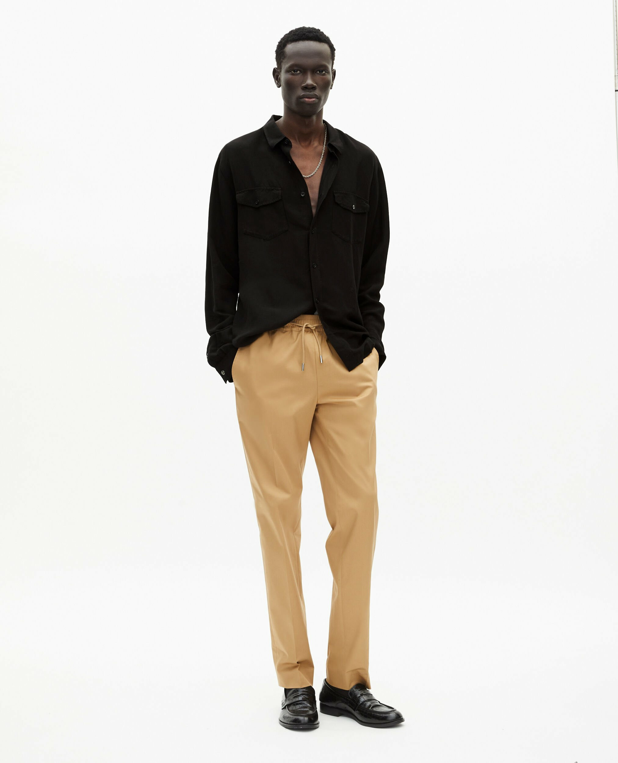 Chemise A Manches Longues Poches Plaquees