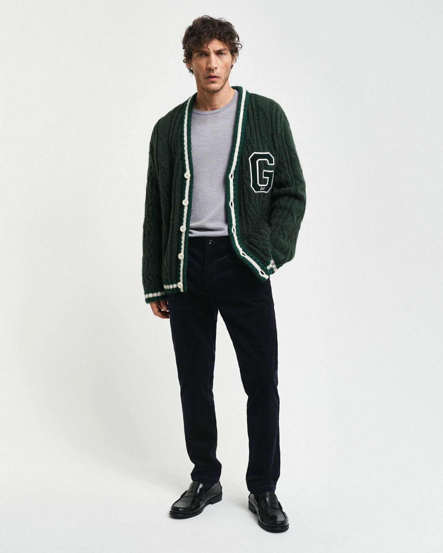 Pantalon chino slim fit en velours côtelé