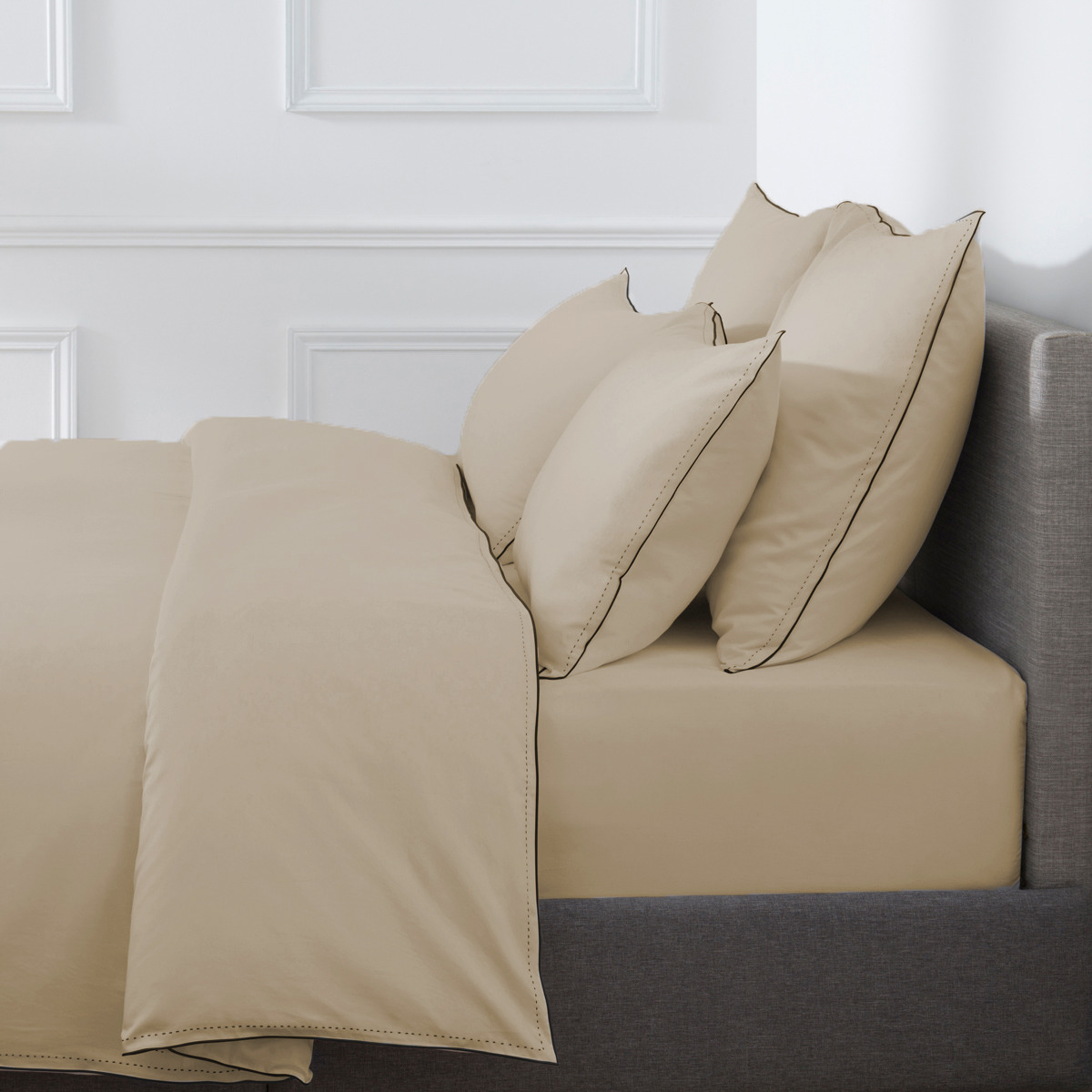 HOUSSE DE COUETTE | Pure White Satin Lavé - Sand - Finition Black