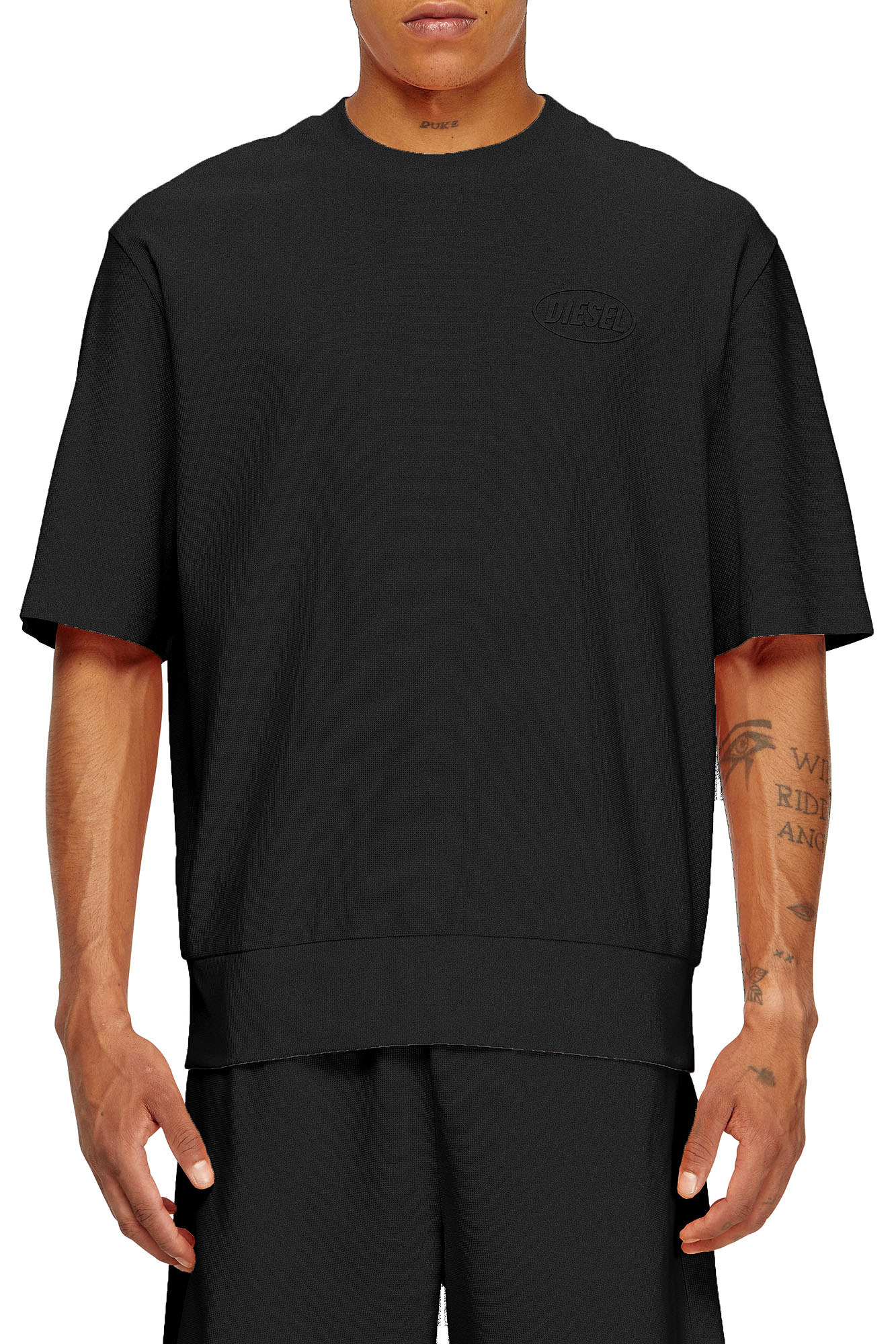 Sweatshirts & Hoodies