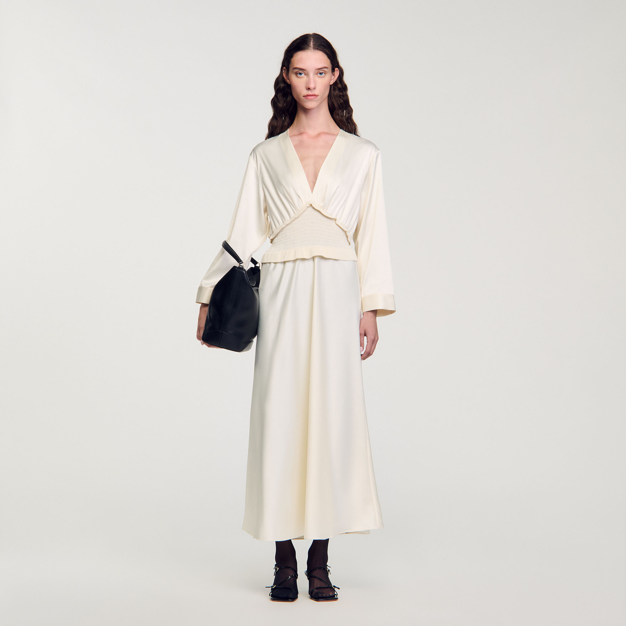 Robe longue satinée