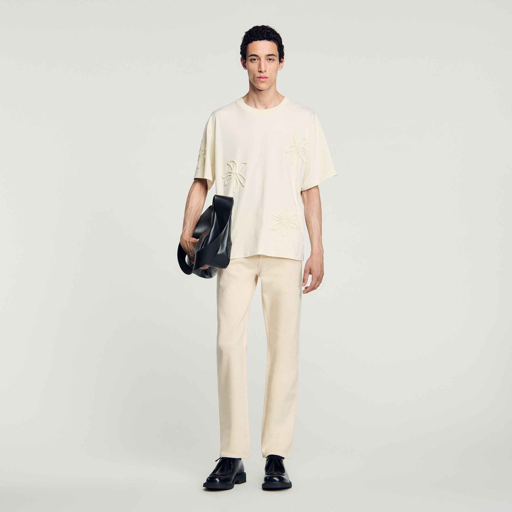 T-shirt orné de fleurs