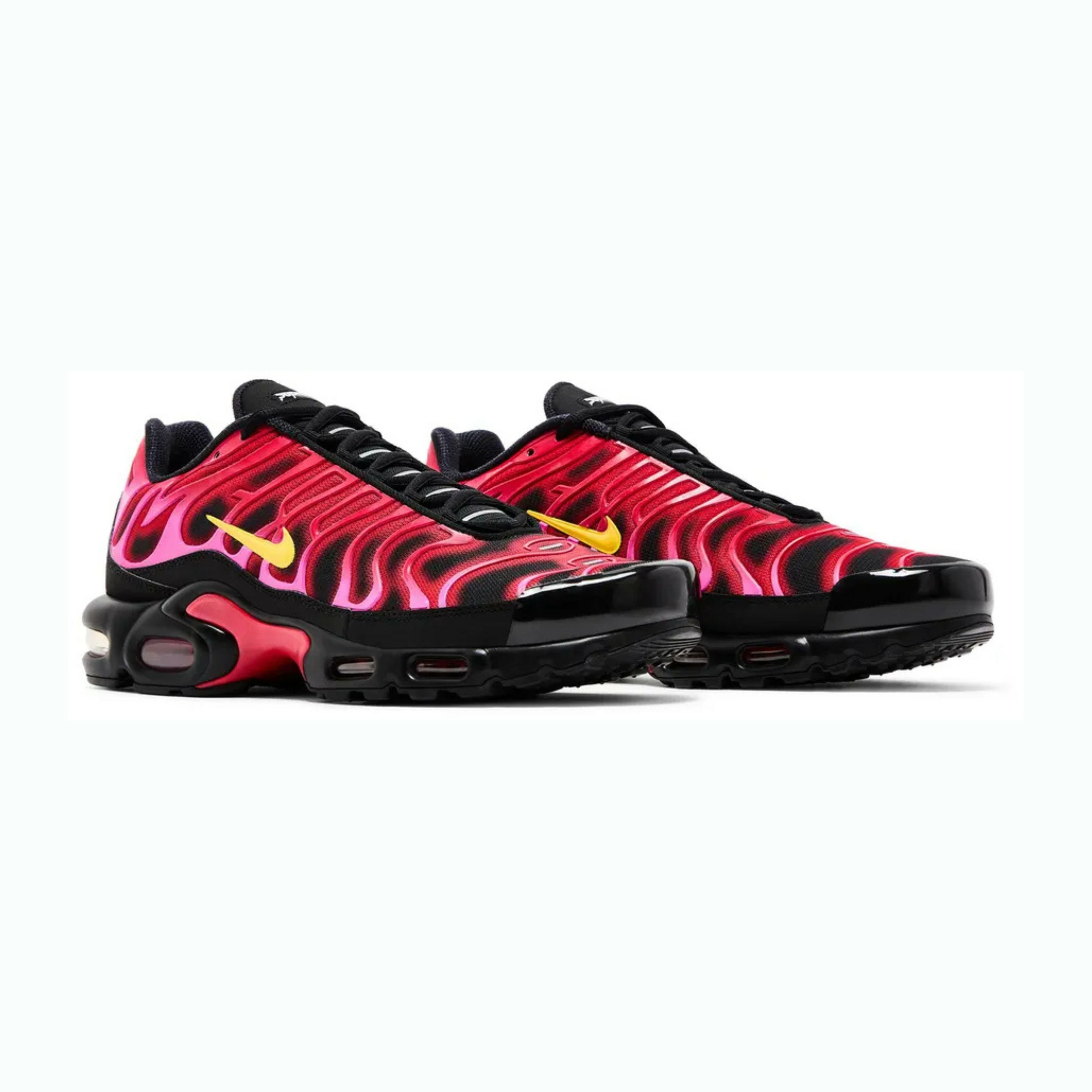 Nike Air Max Plus Supreme Black