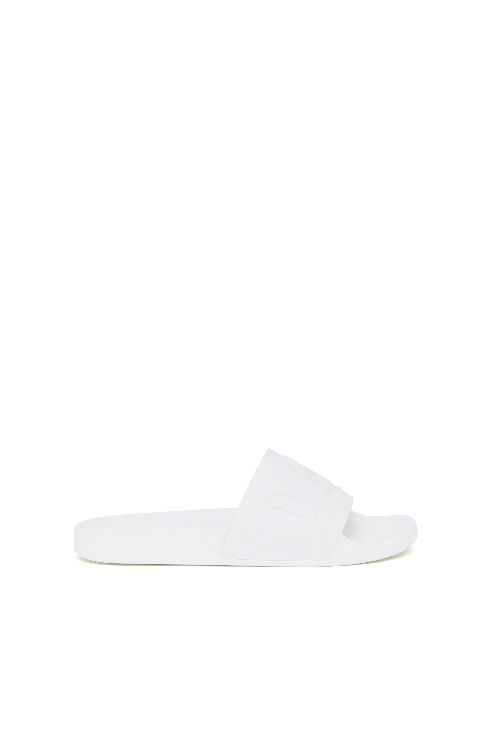 Claquettes de piscine avec logo embossé