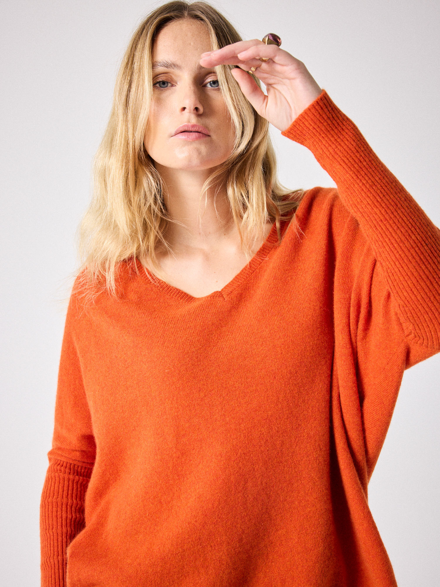 Pull poncho cachemire col V Faustine FEU