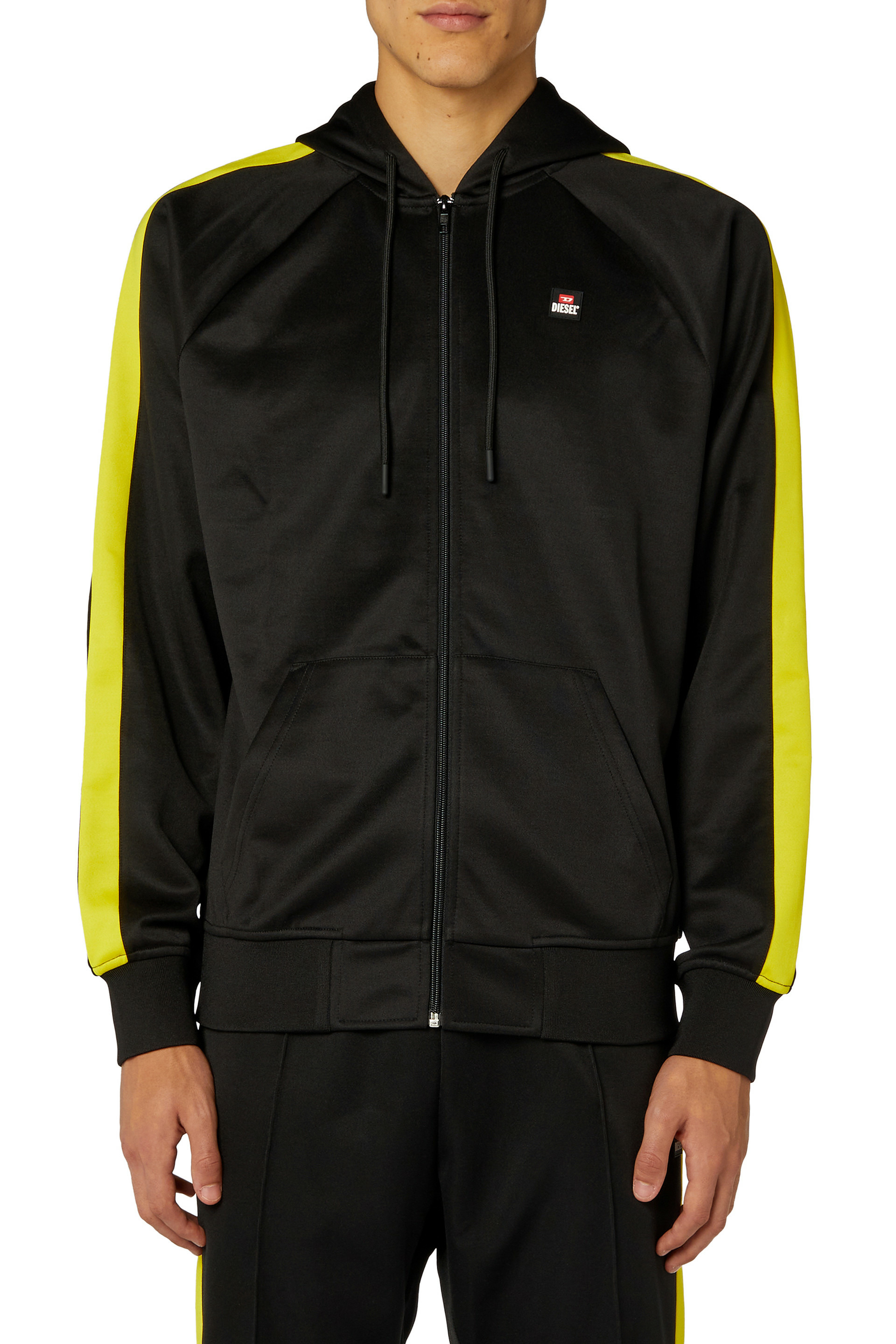 Sweatshirts & Hoodies