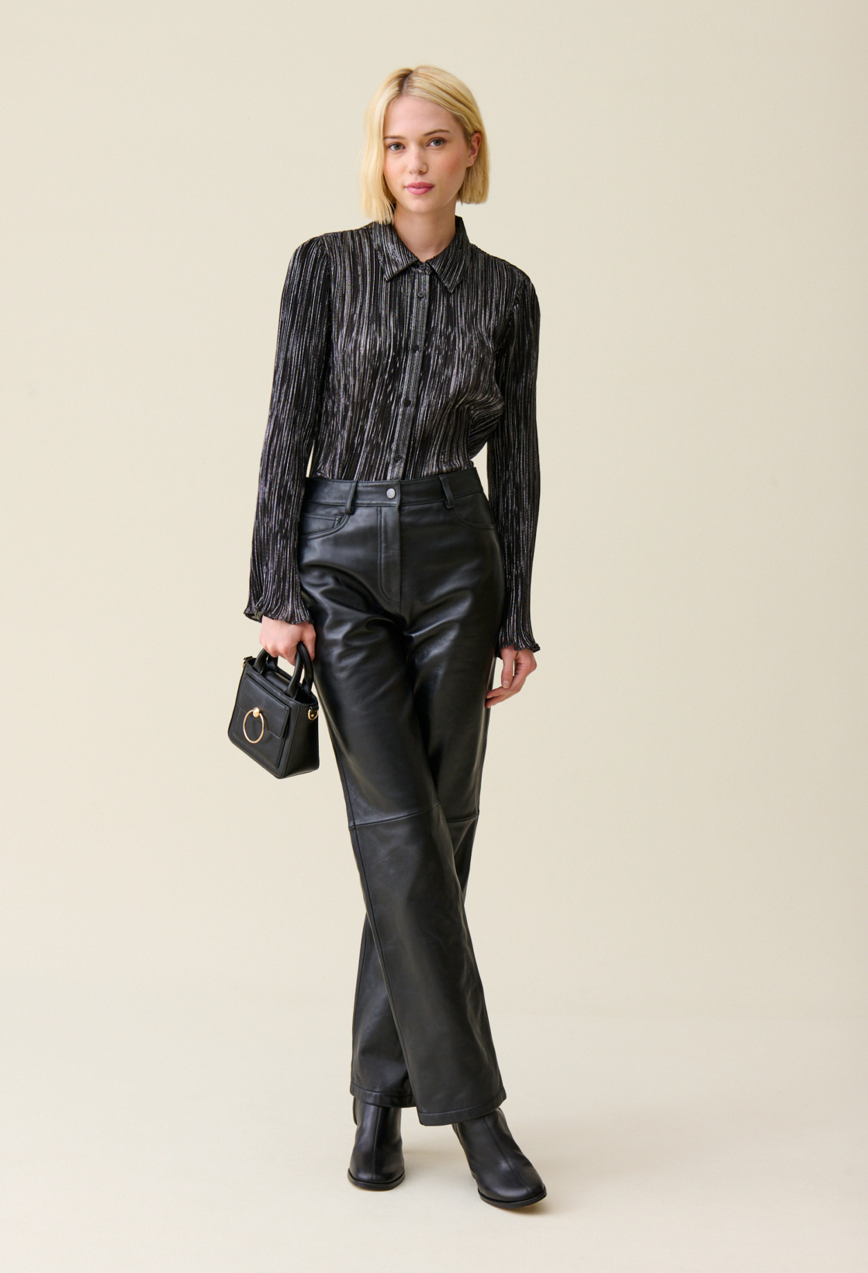 Blouse plissée fluide argentée