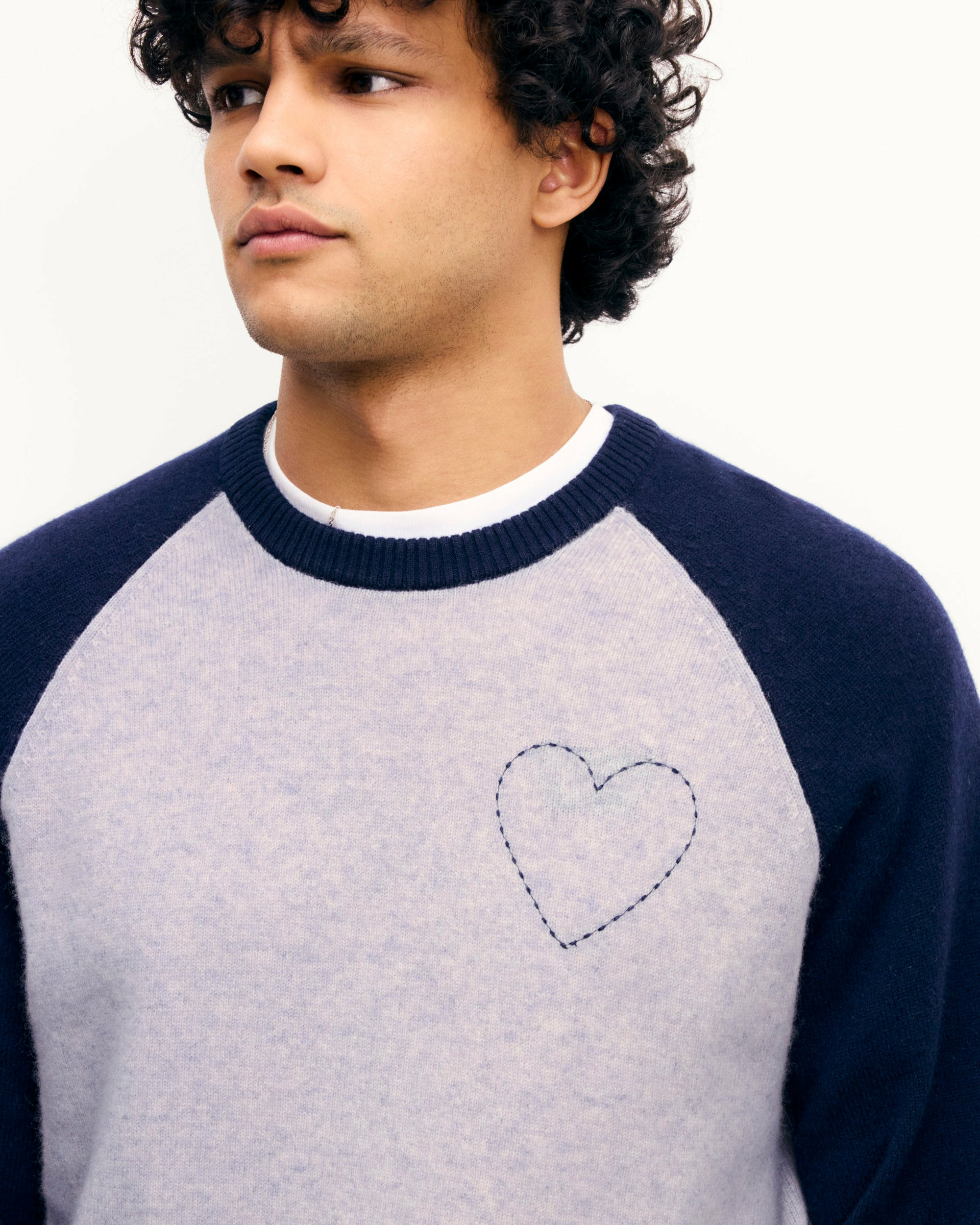 Pull Col Rond Cœur Brodé