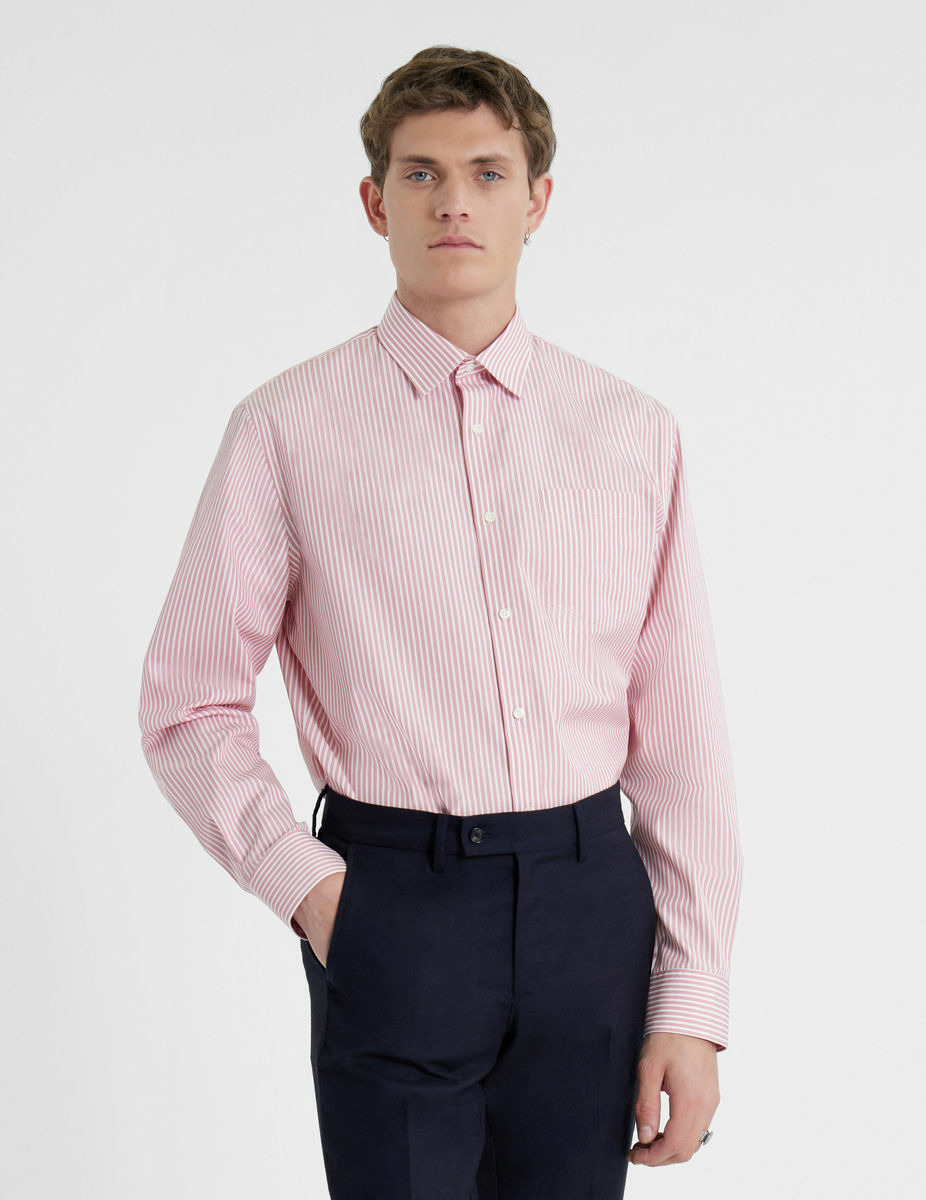 Chemise classique rose rayée