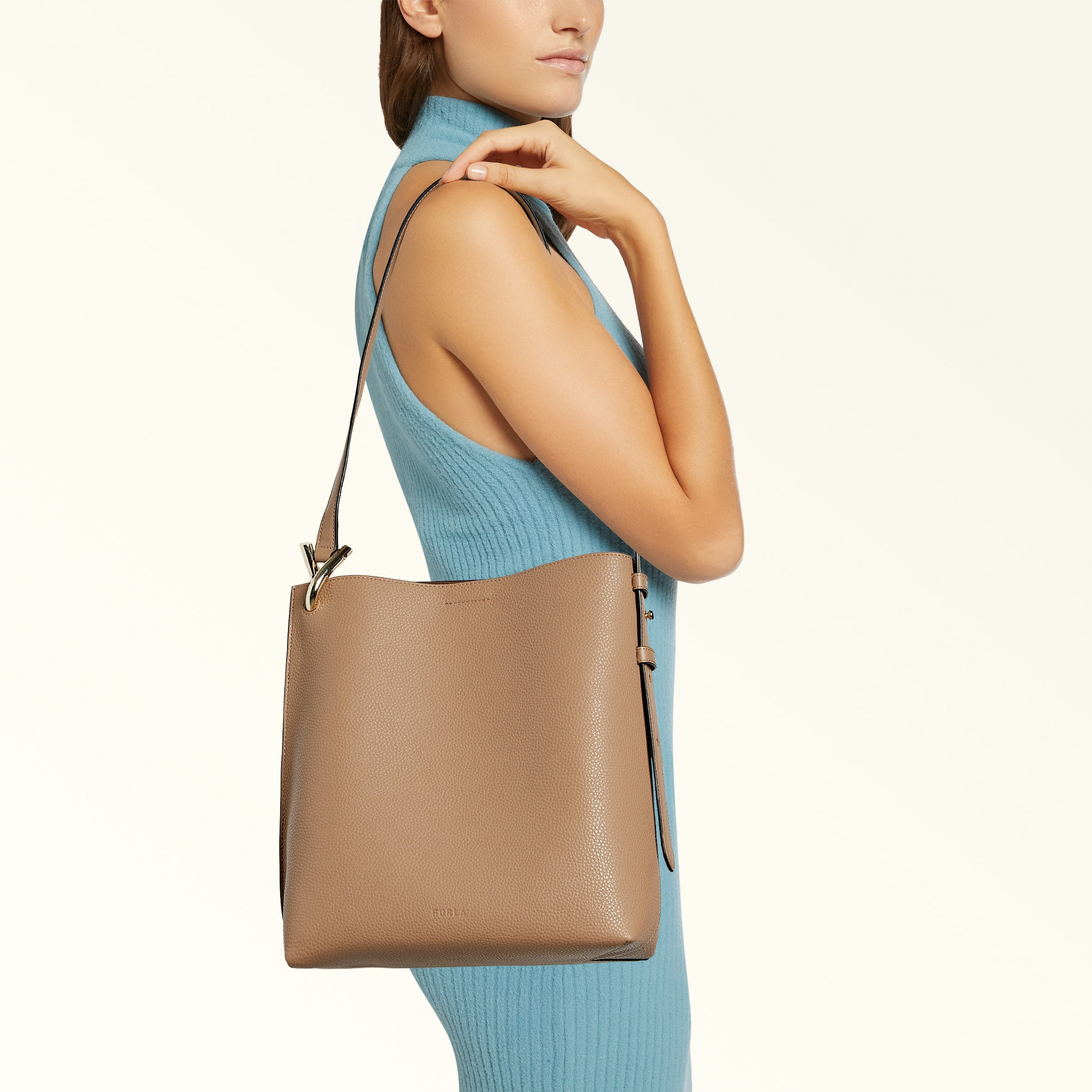 MIANOVA L BUCKET BAG - VITELLO KERIA