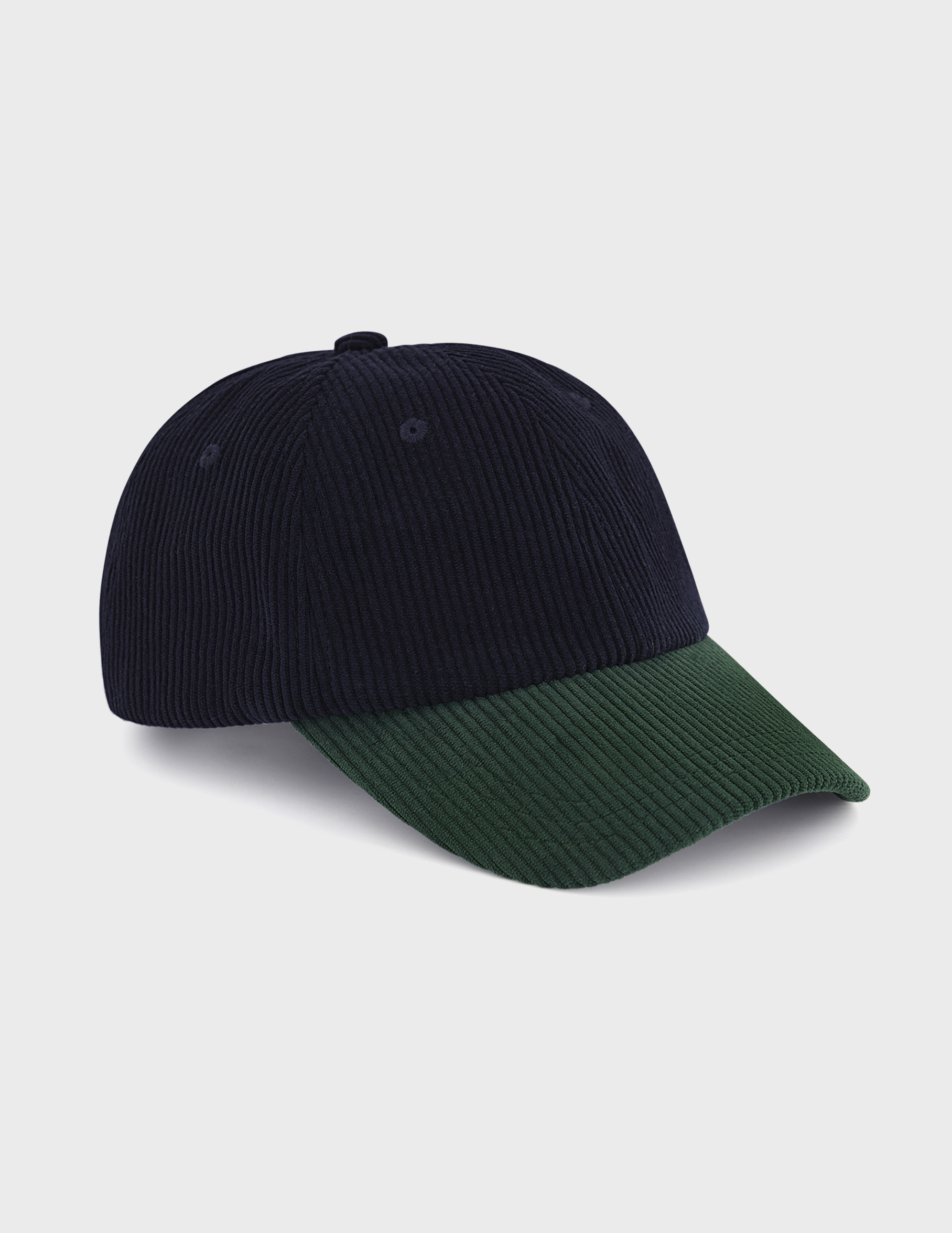 Casquette en velours côtelé uni marine et visière verte avec broderie figaret vert
