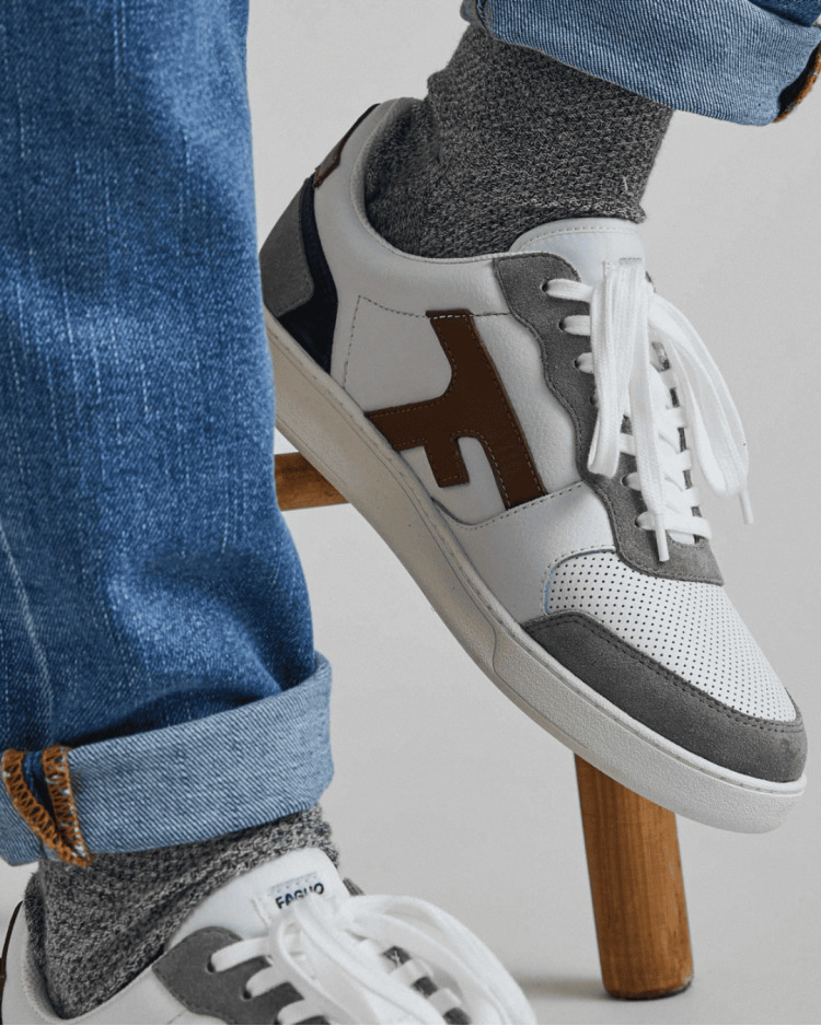 Baskets blanches & grises