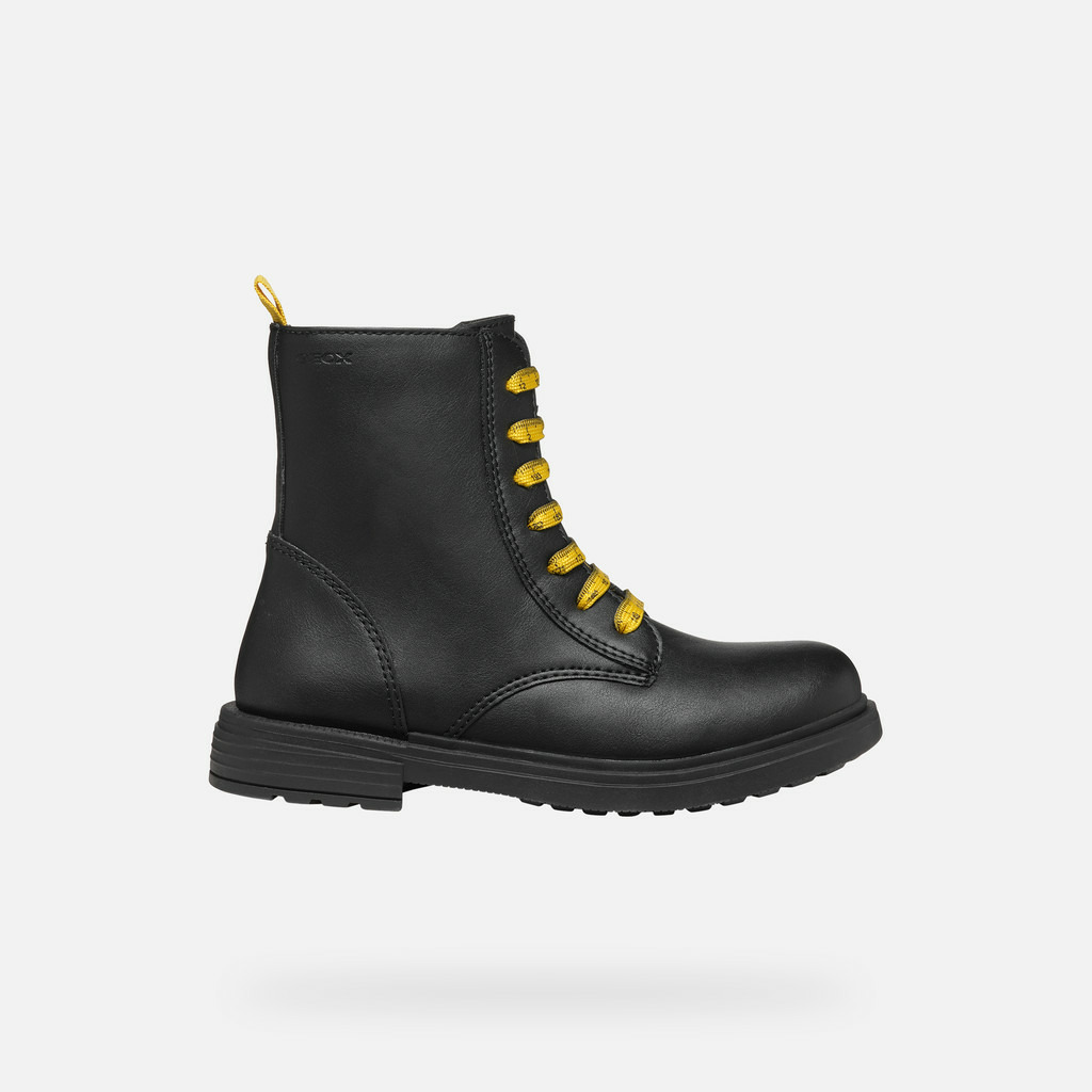 JR ECLAIR