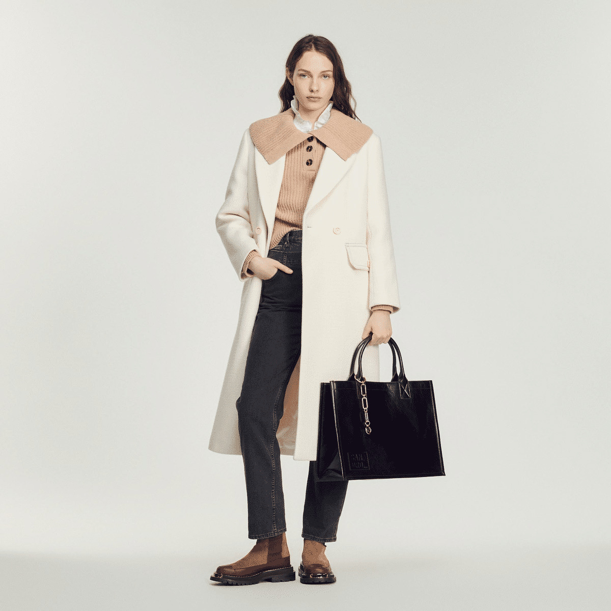 Manteau long à col large