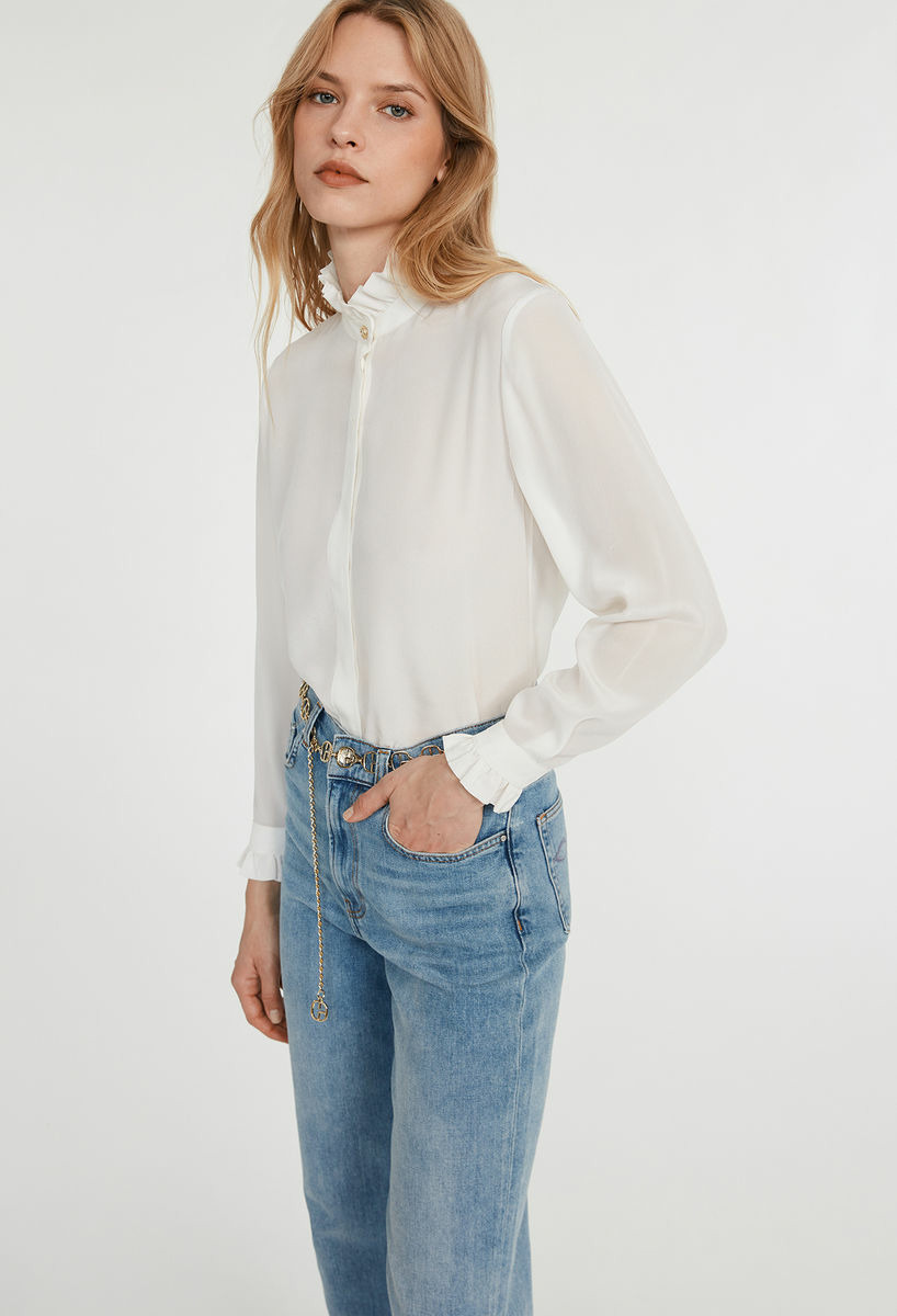 Chemise blanche col montant ondulé