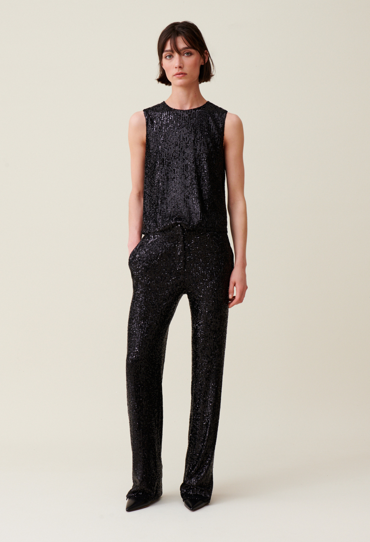 Pantalon droit à sequins noir