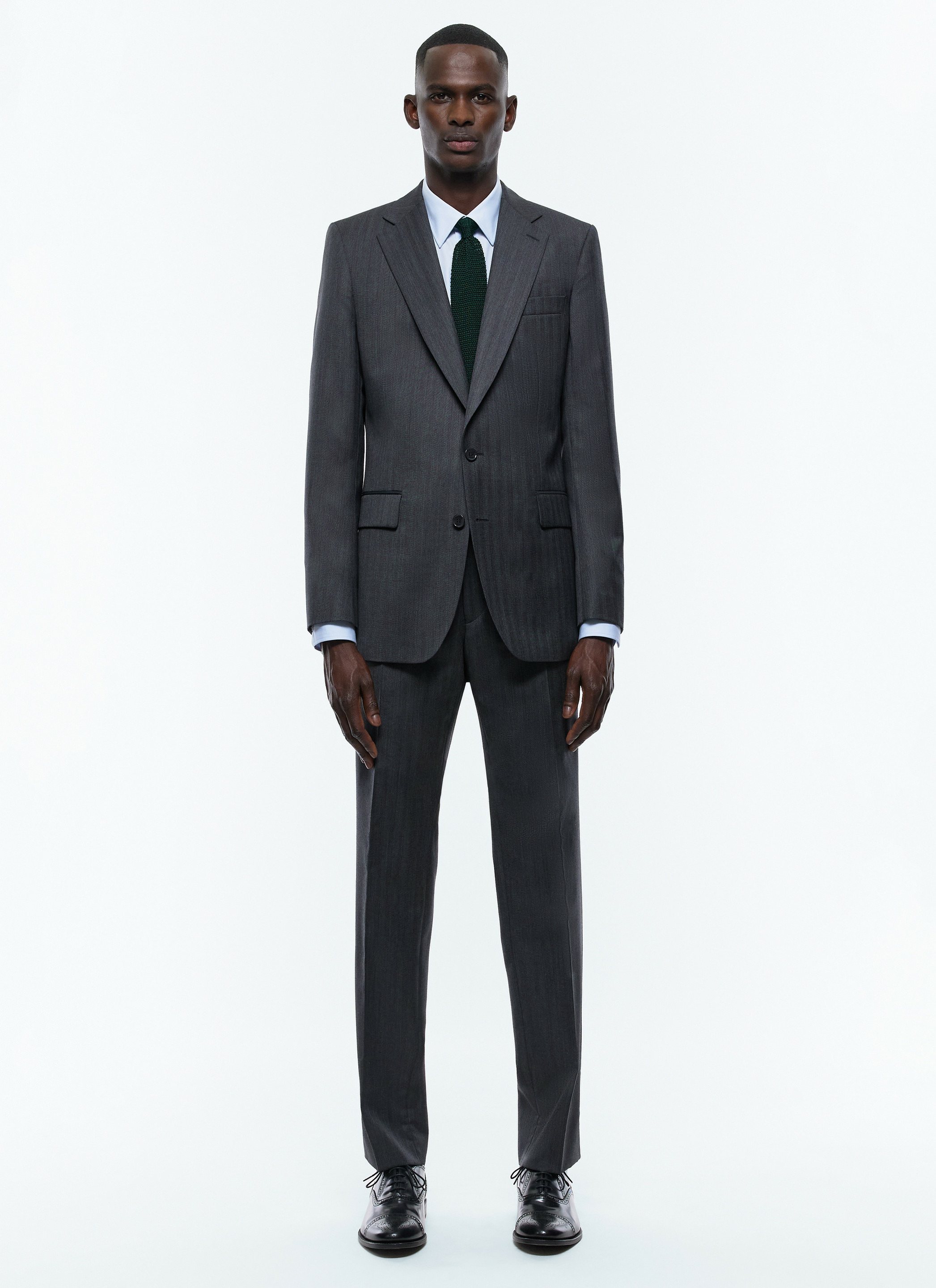 Costume ajusté en laine certifiée