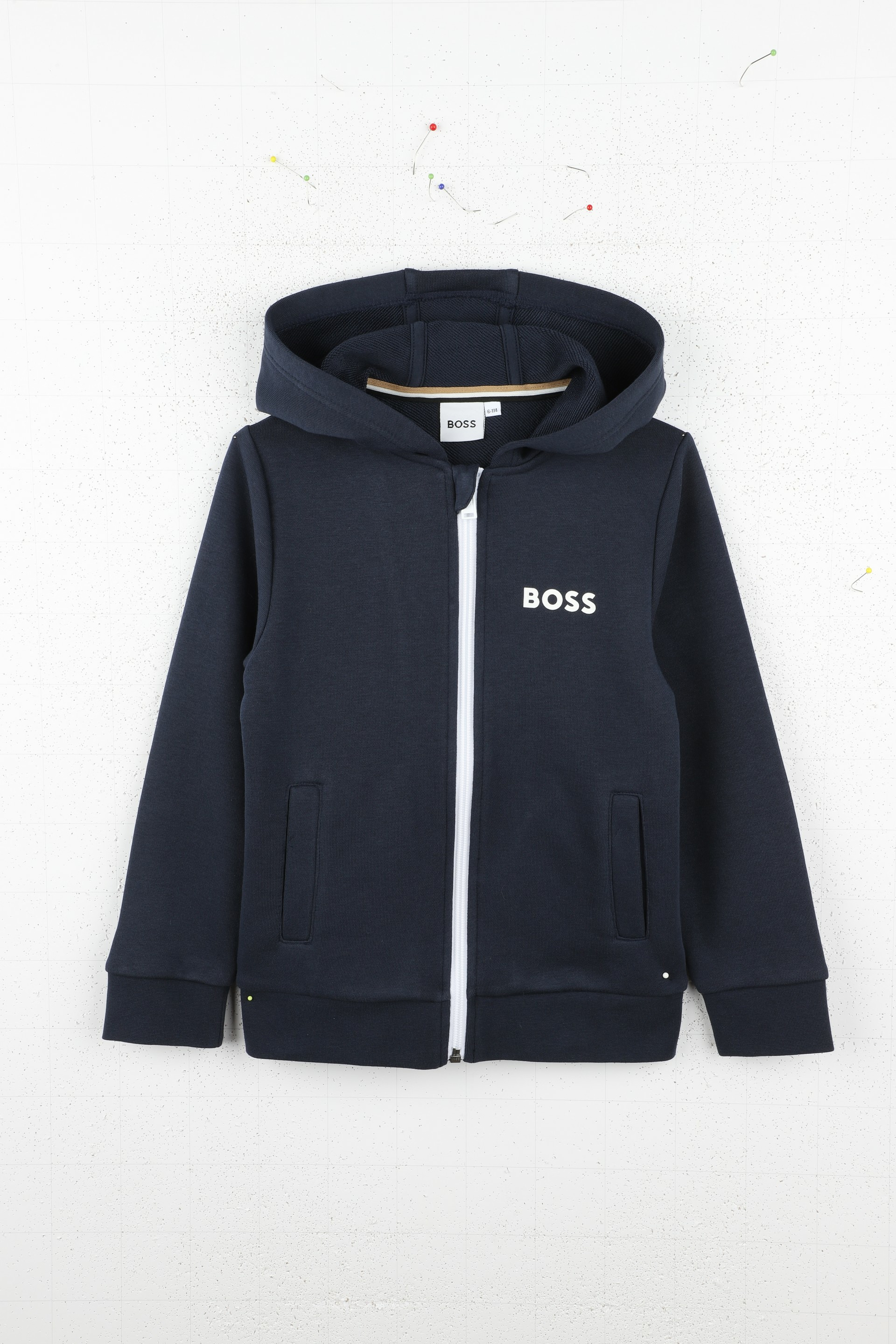 CARDIGAN A CAPUCHE