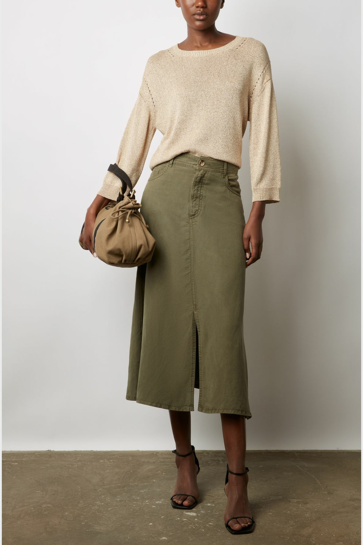 PULL LEONIE
