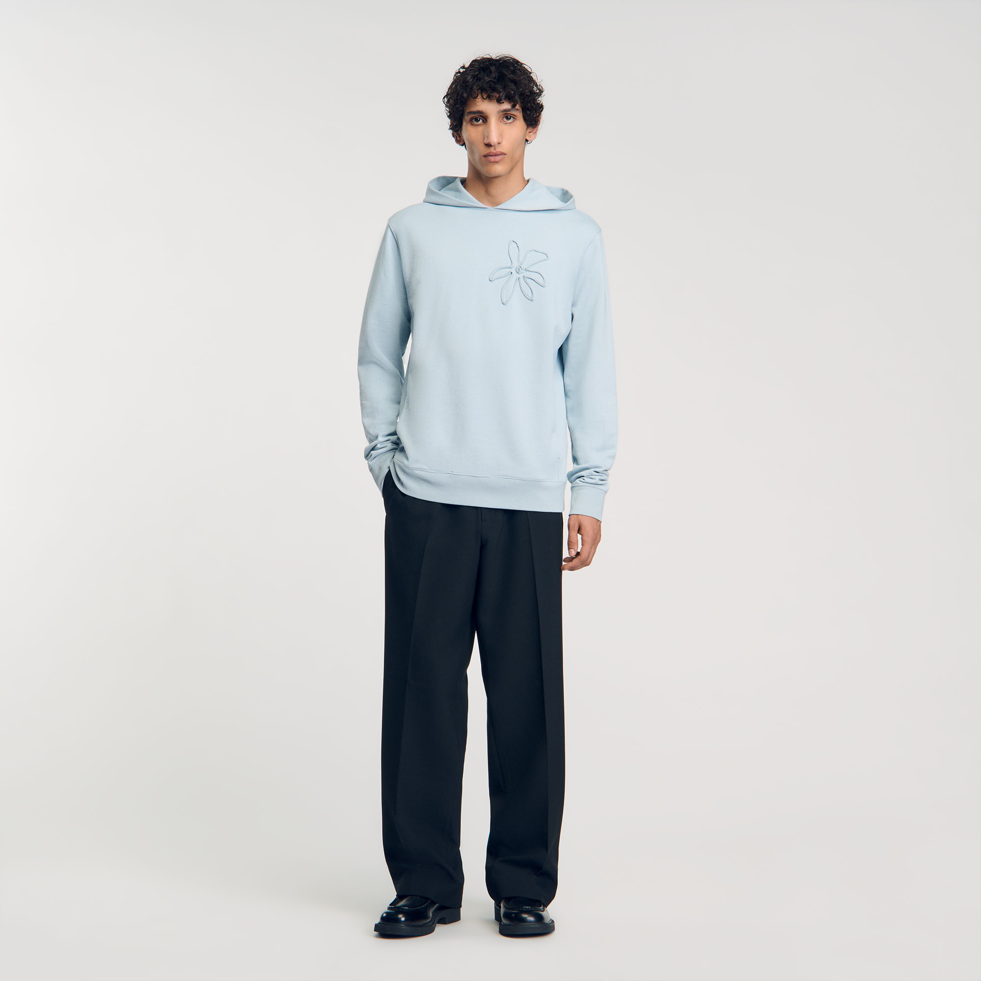 Sweatshirt à capuche détail fleur