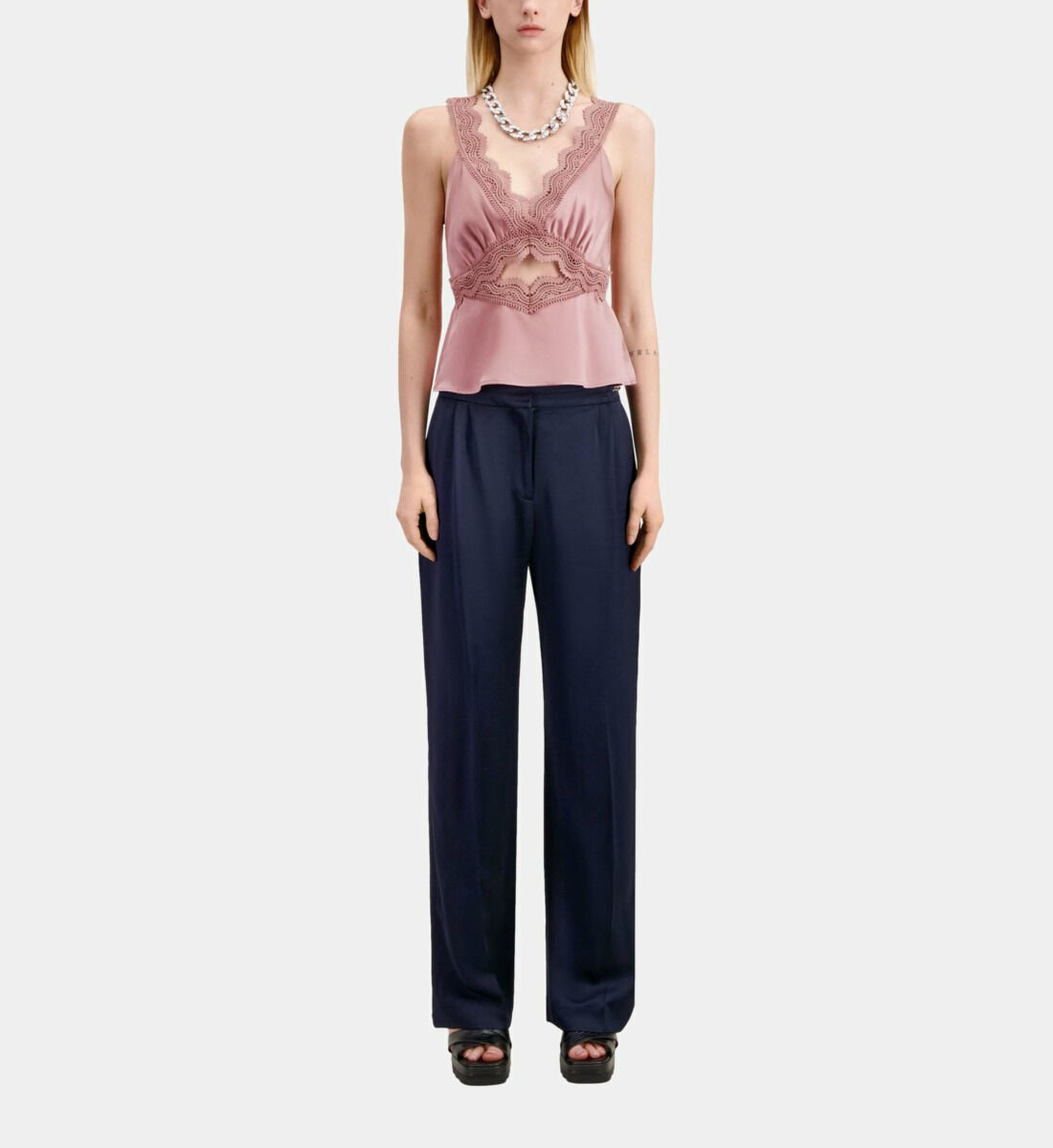 Top Lilas Avec Guipure
