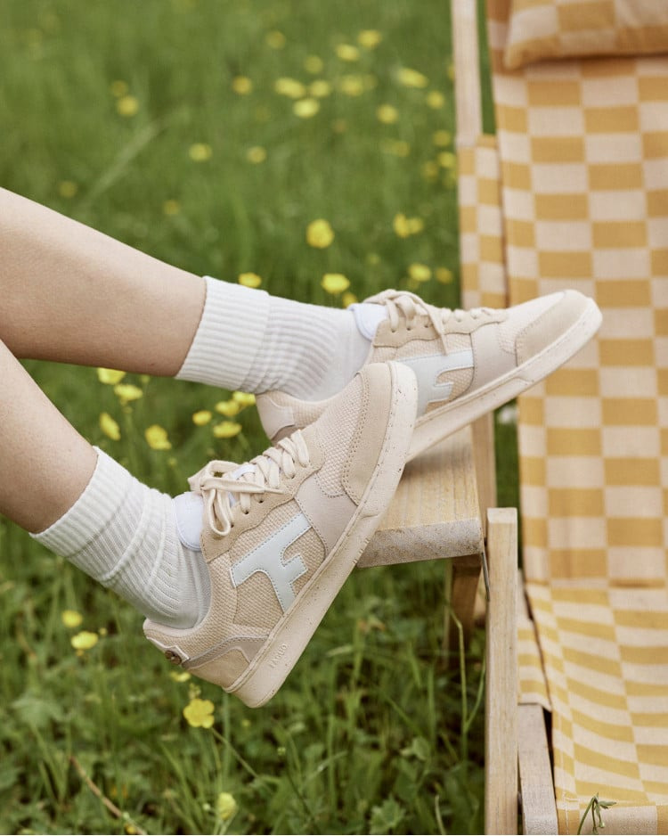 Baskets basses beiges & blanches