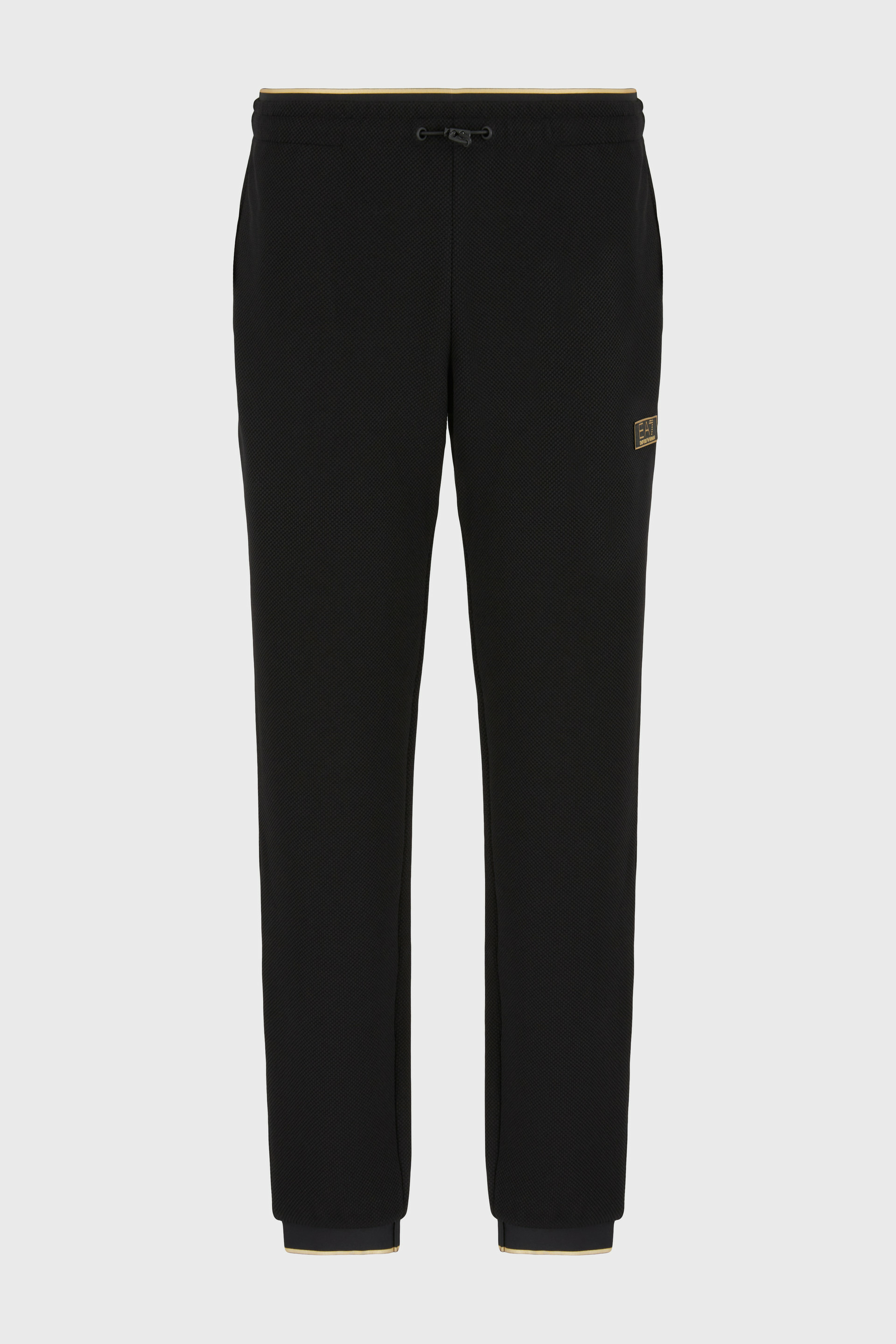 7m000030 af10344 uc001 trou-noir