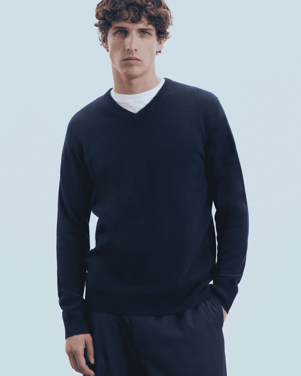 Pull Col V Basique