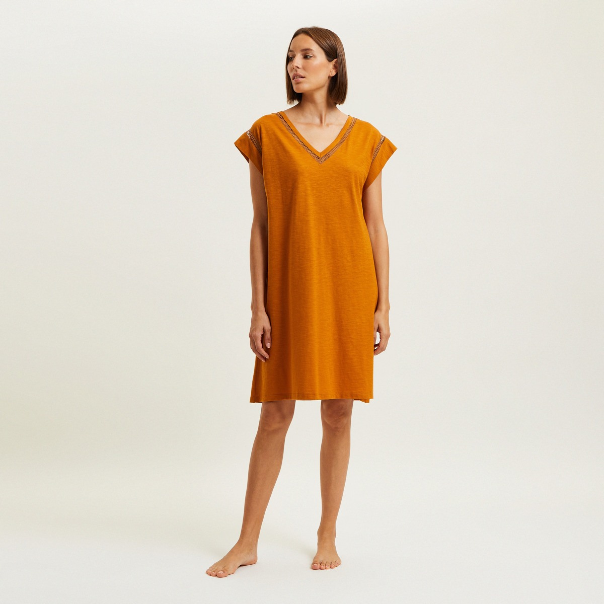 Laurence Tavernier - Chemise de nuit courte en jersey, Lipsi