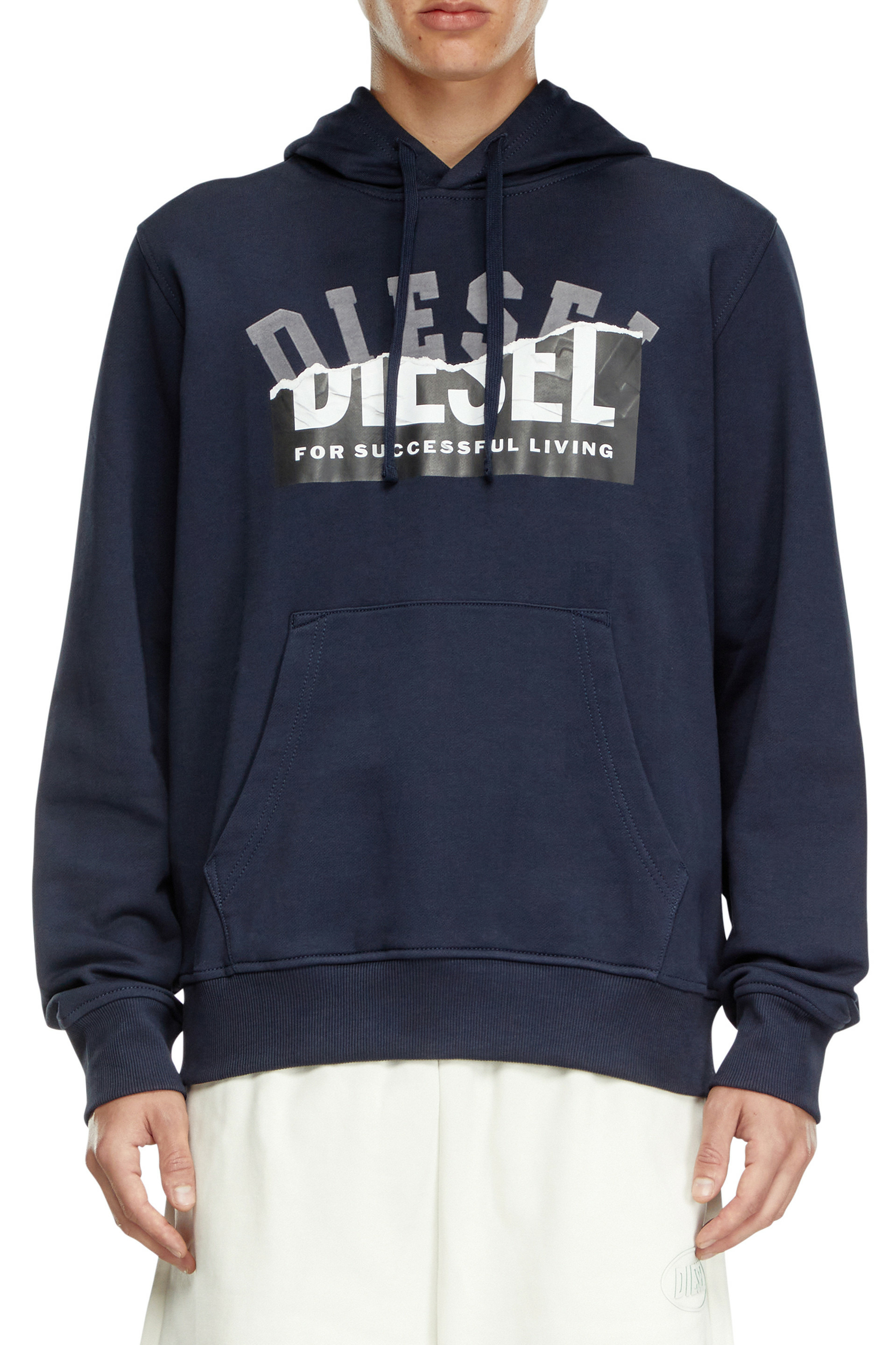 Sweatshirts & Hoodies