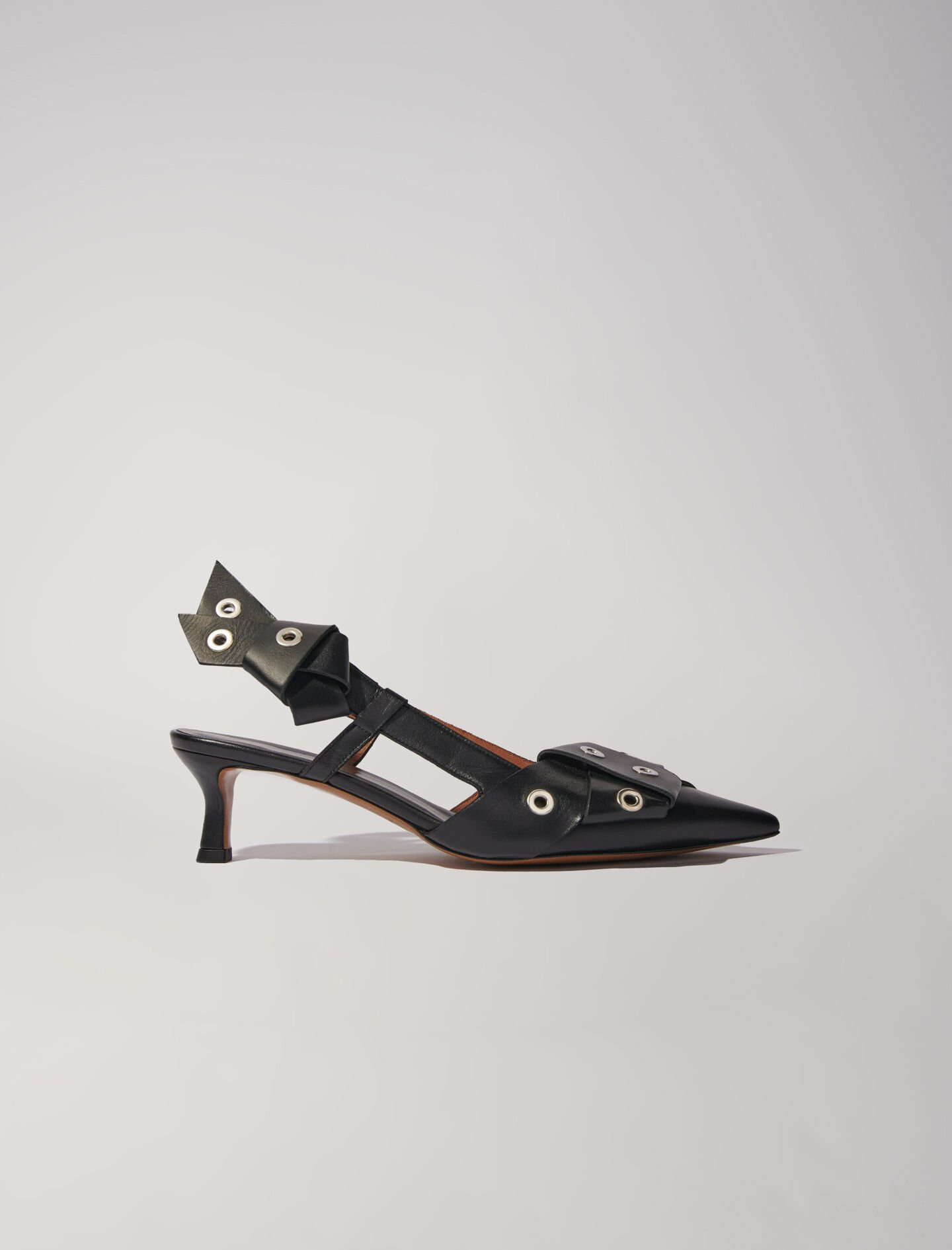 Escarpins pointus à détail noeud