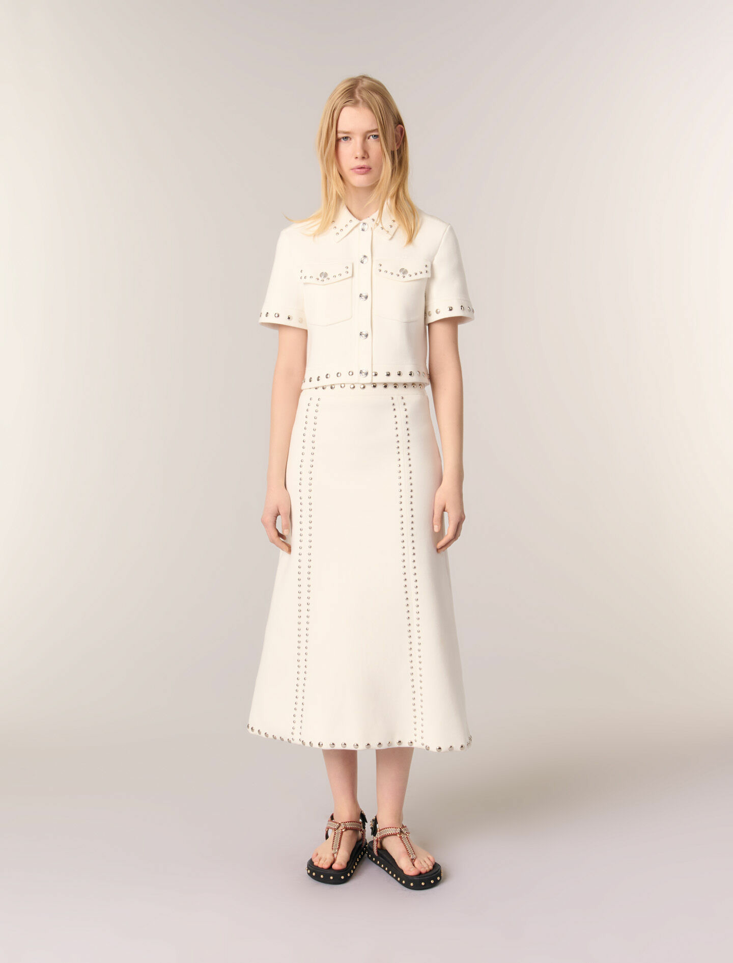 Jupe midi en maille à studs