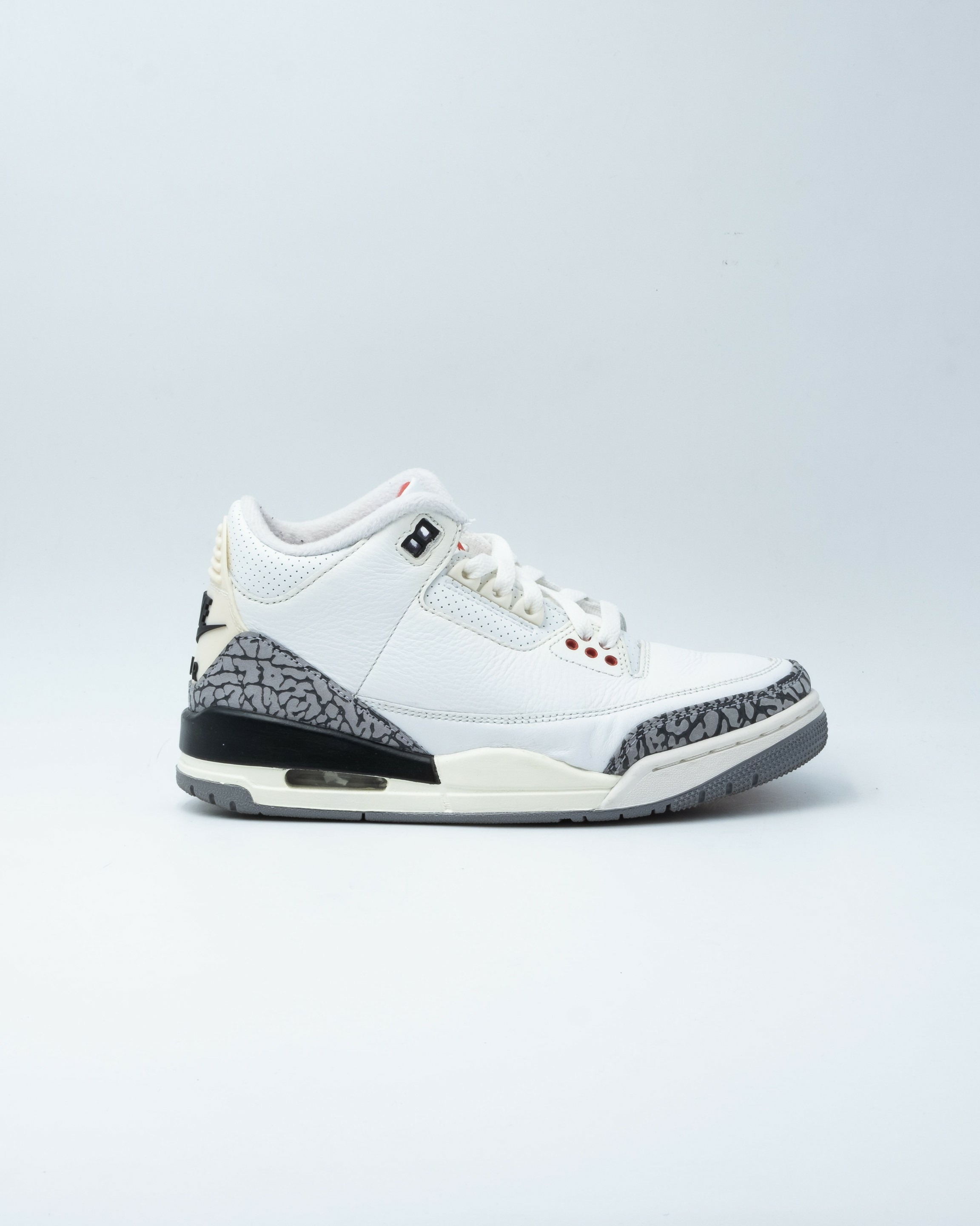 Air Jordan 3 Retro Free Throw Line White Cement