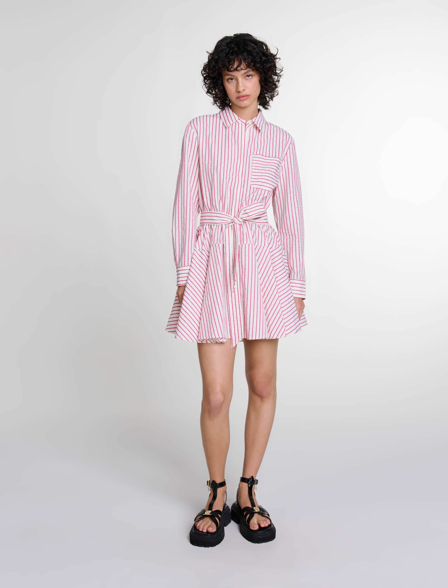 Robe courte à rayures et strass