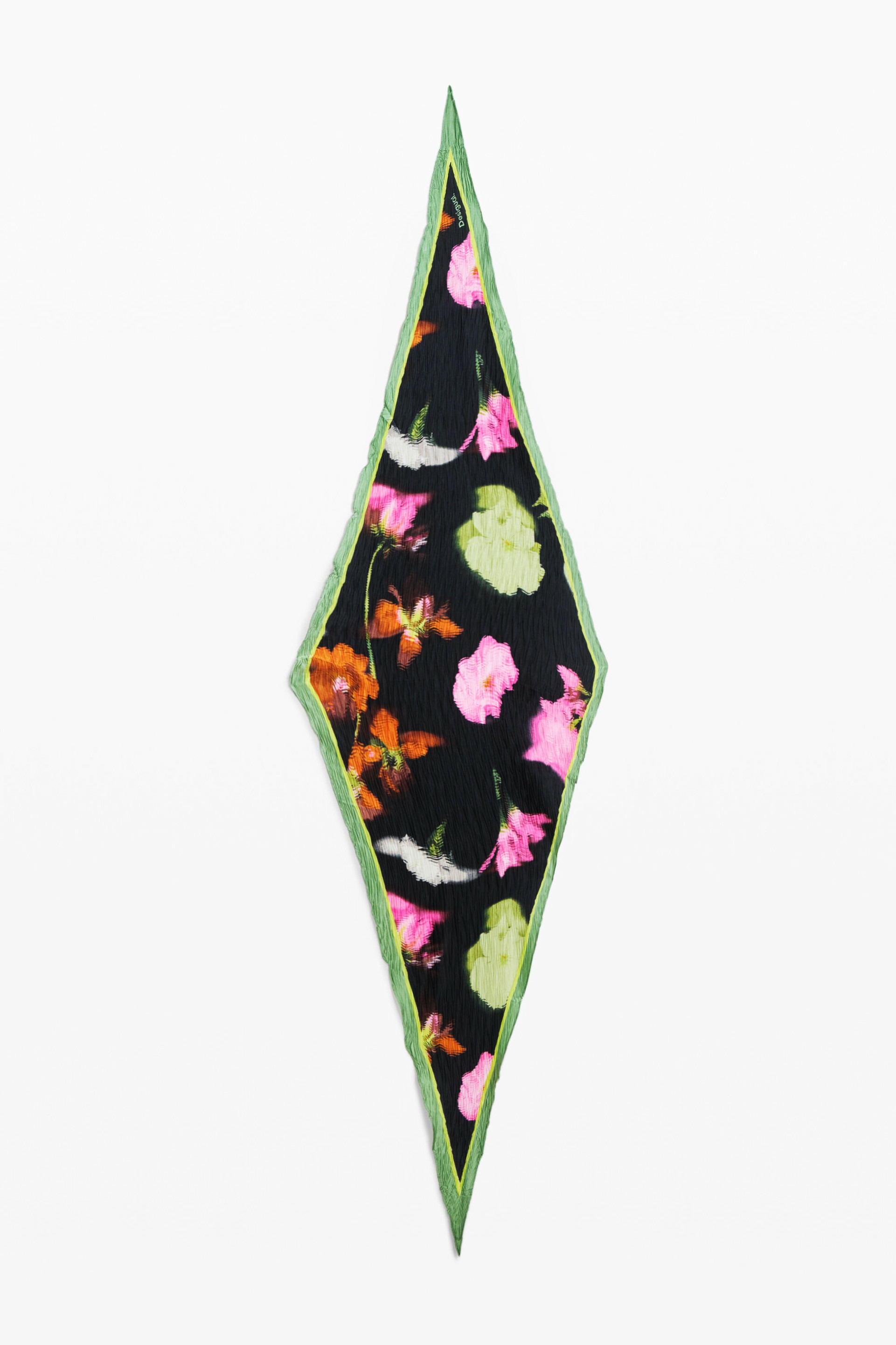 Foulard plissé à fleurs