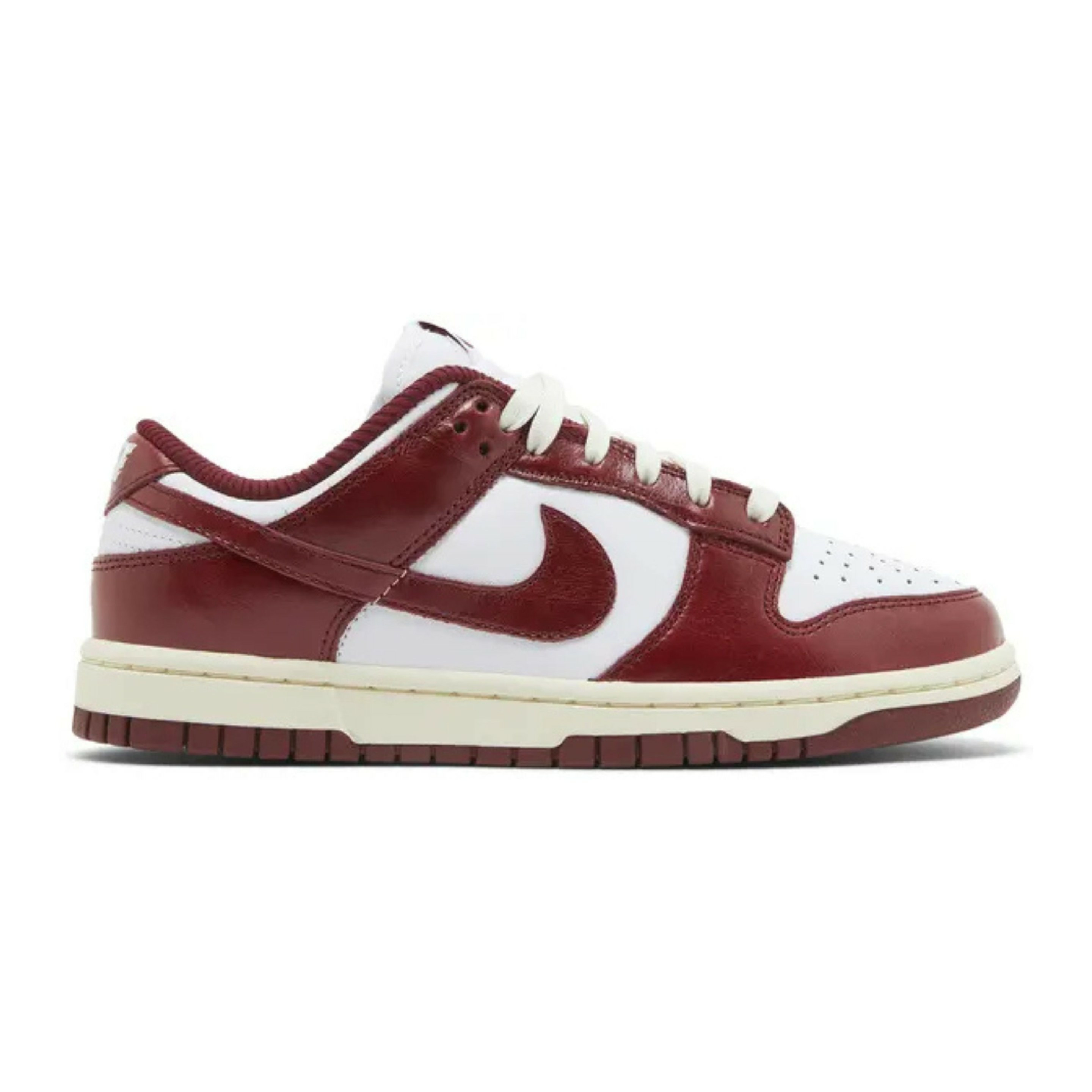 Nike Dunk Low PRM Vintage Team Red