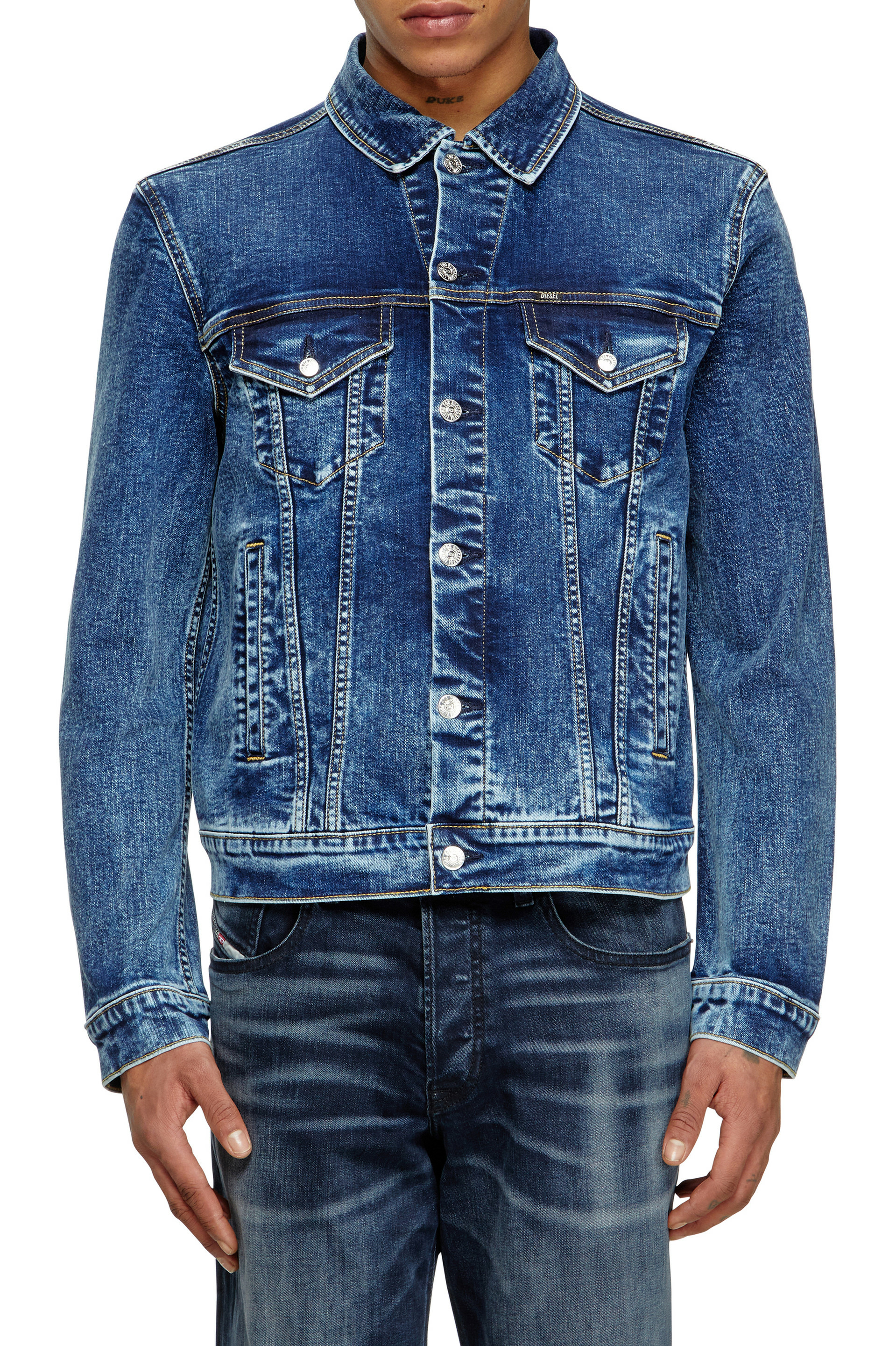 Outerwear & Jackets
