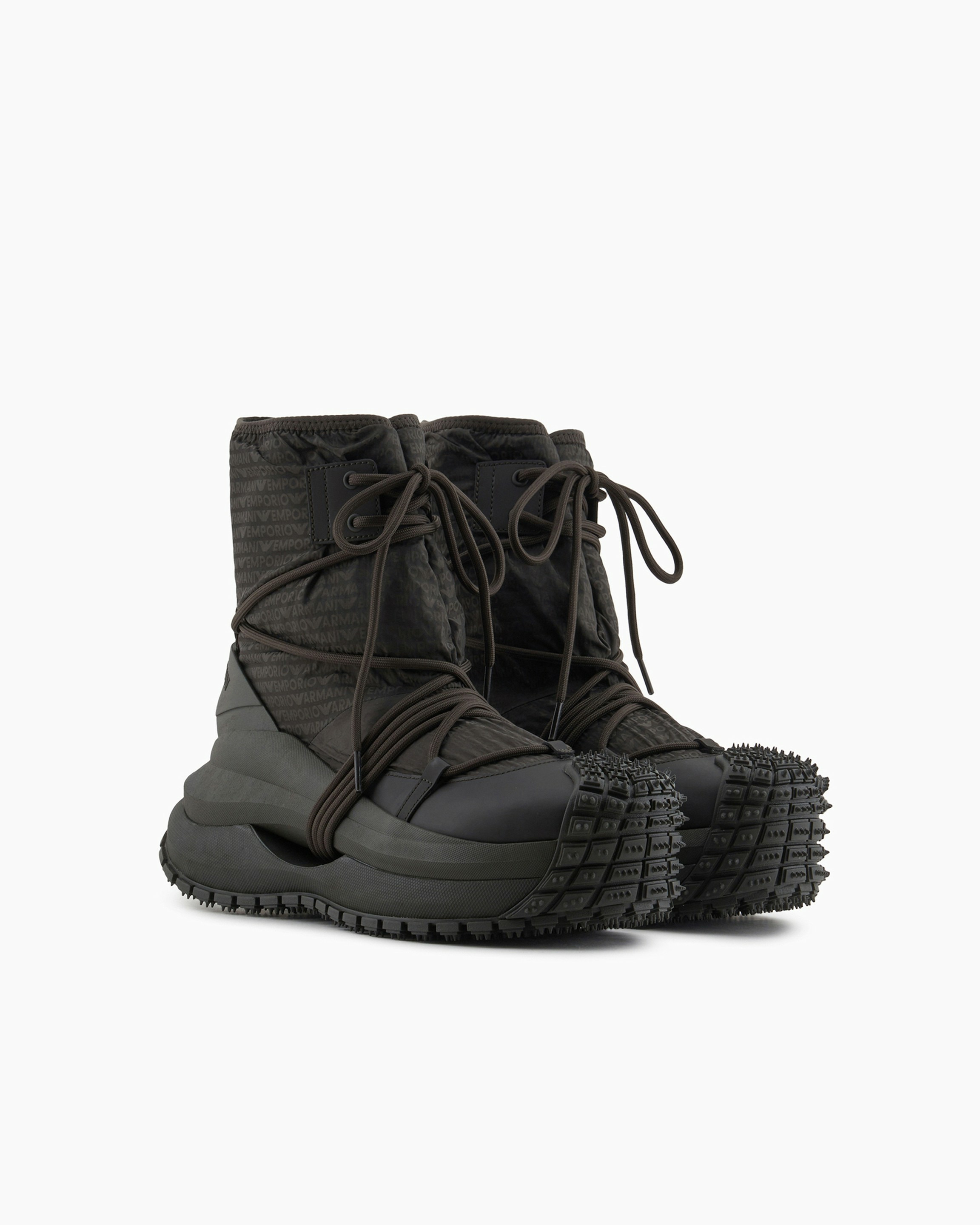 Baskets en nylon intégralement