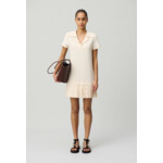 Robe courte à plis