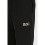 7m000030 af10344 uc001 trou-noir