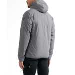 Veste isolante à capuche