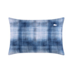 Lacoste - Taie d'oreiller en satin de coton lavé bleu, L Denim
